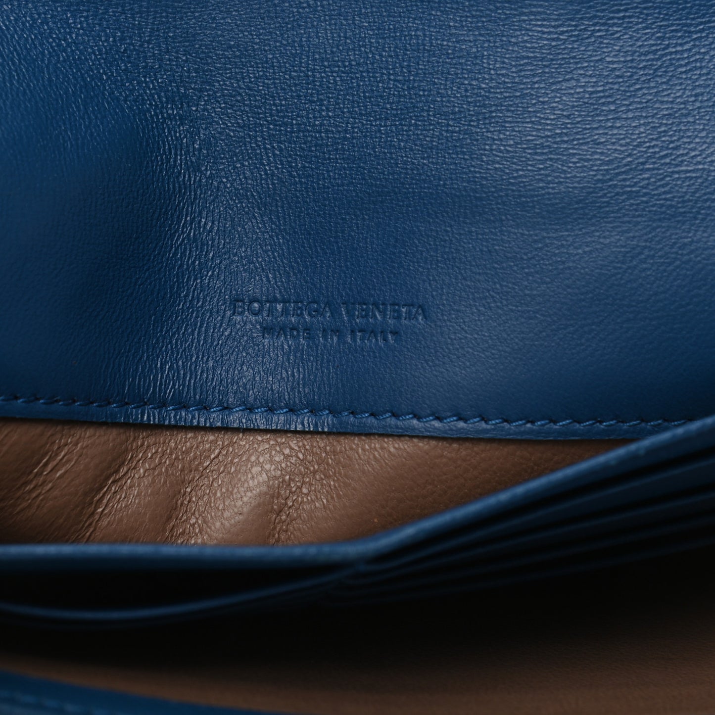 Nappa Intrecciato Continental Wallet Blue