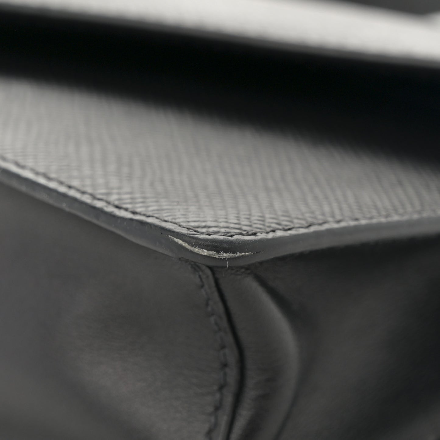 Saffiano Cuir Calfskin Monochrome Envelope Wallet on Chain Shoulder Bag Black