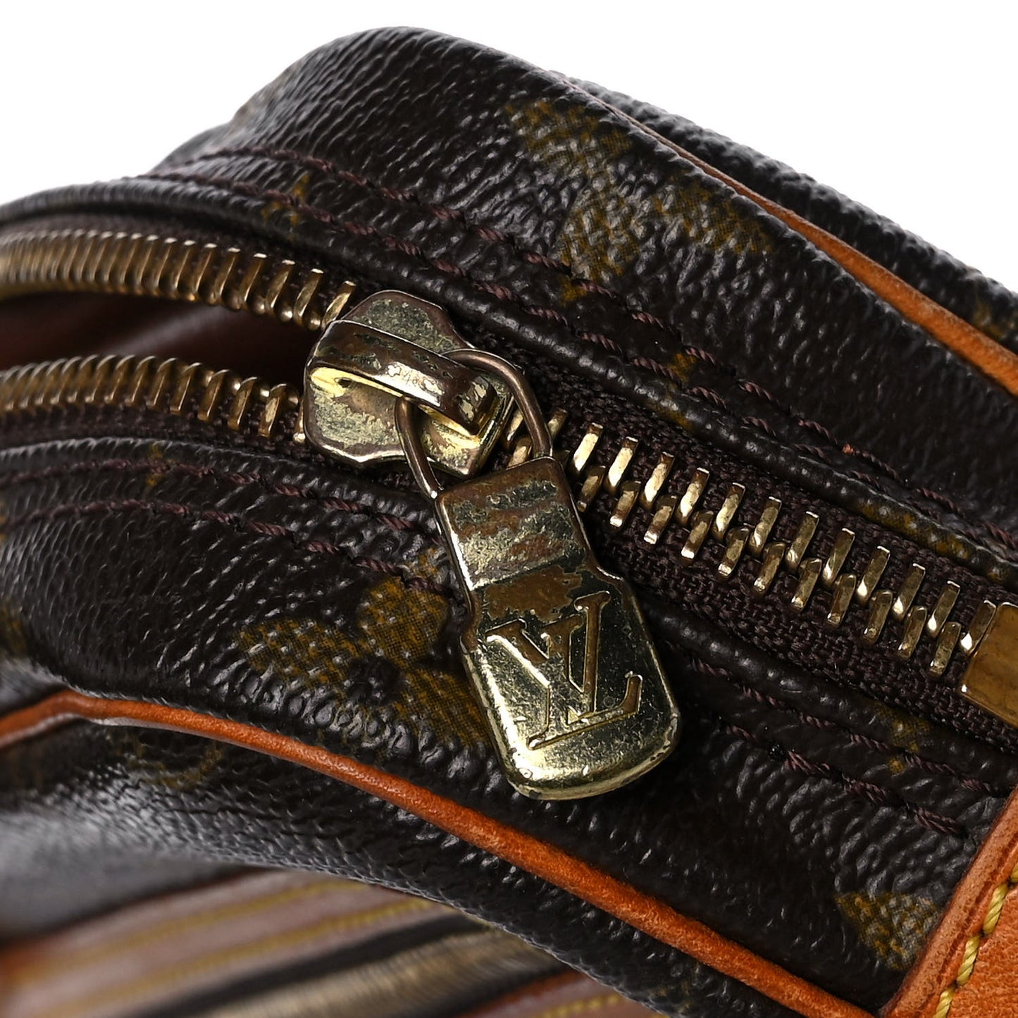 Monogram Pochette Marly Dragonne 26
