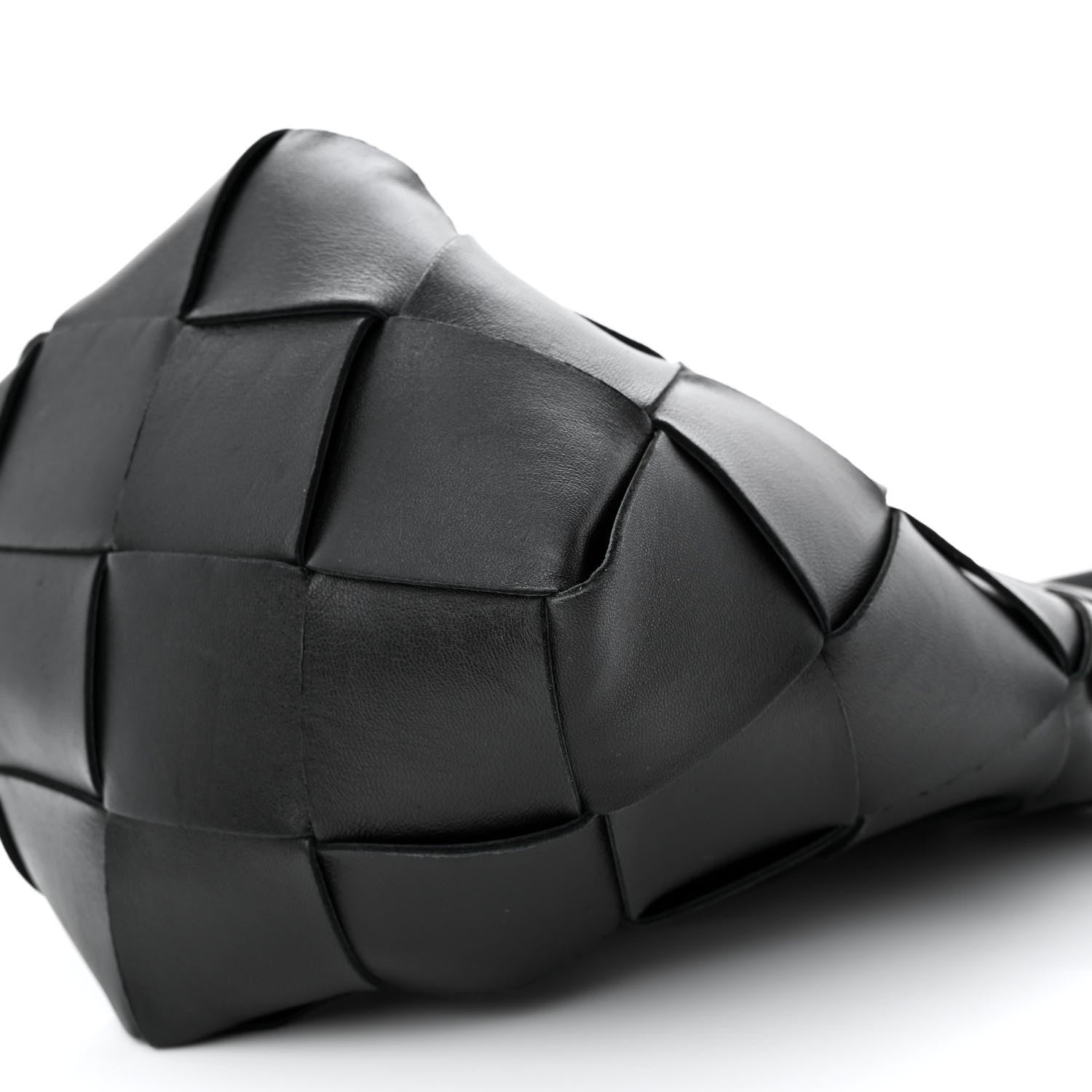 Bottega Veneta Nappa Maxi Intrecciato Clasp Bucket Bag Black 9 of 10