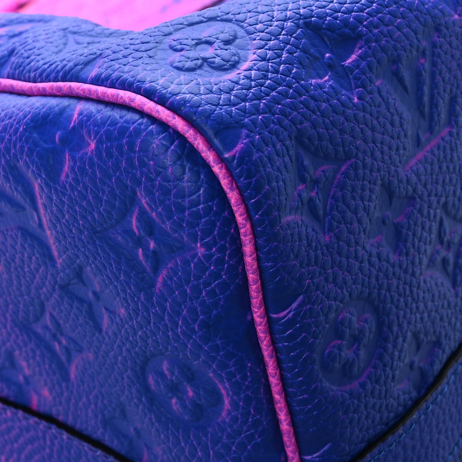 Louis Vuitton Taurillon Illusion Keepall Bandouliere 50 Bleu Rose 9 of 10