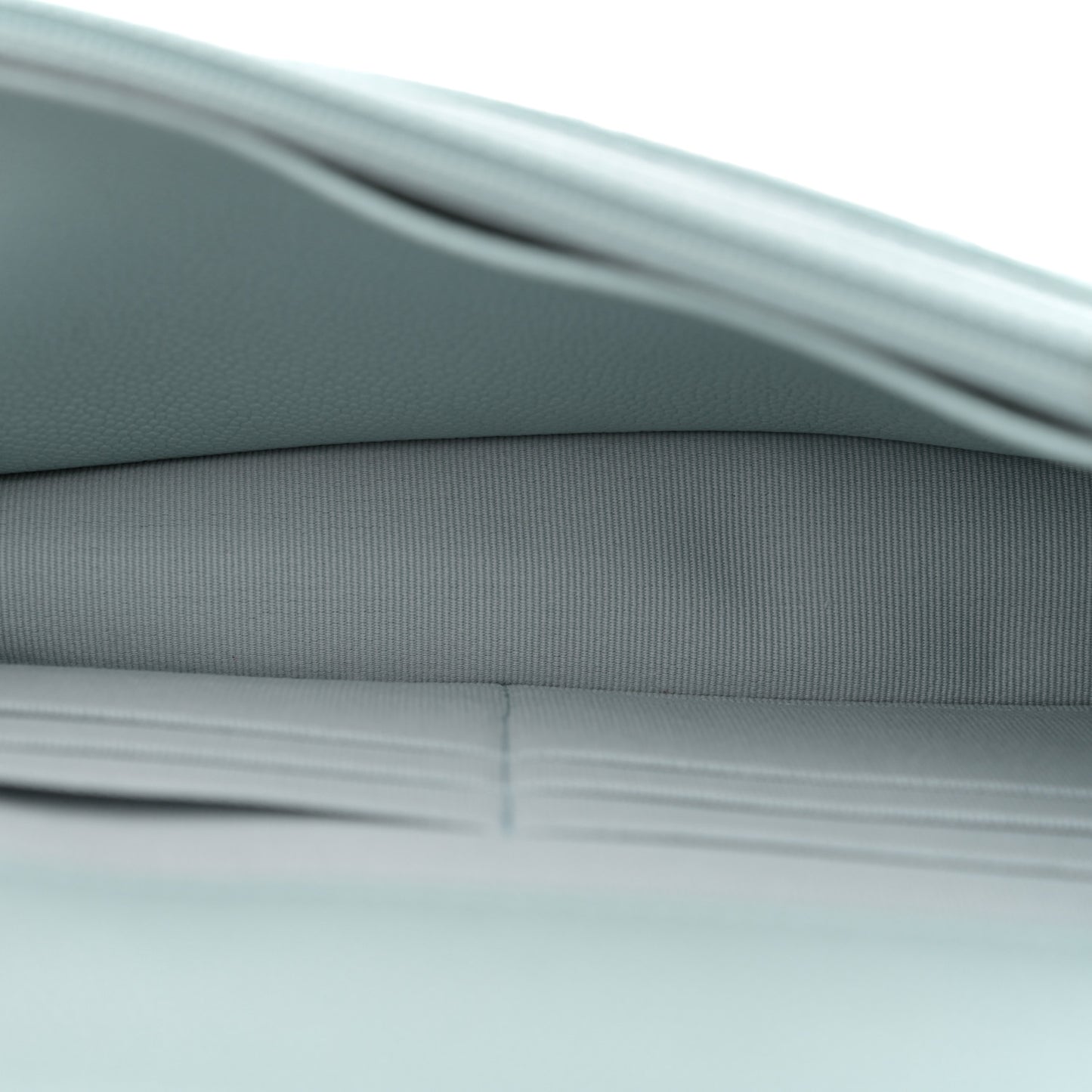 Caviar Quilted Tiny CC Wallet On Chain WOC Light Blue