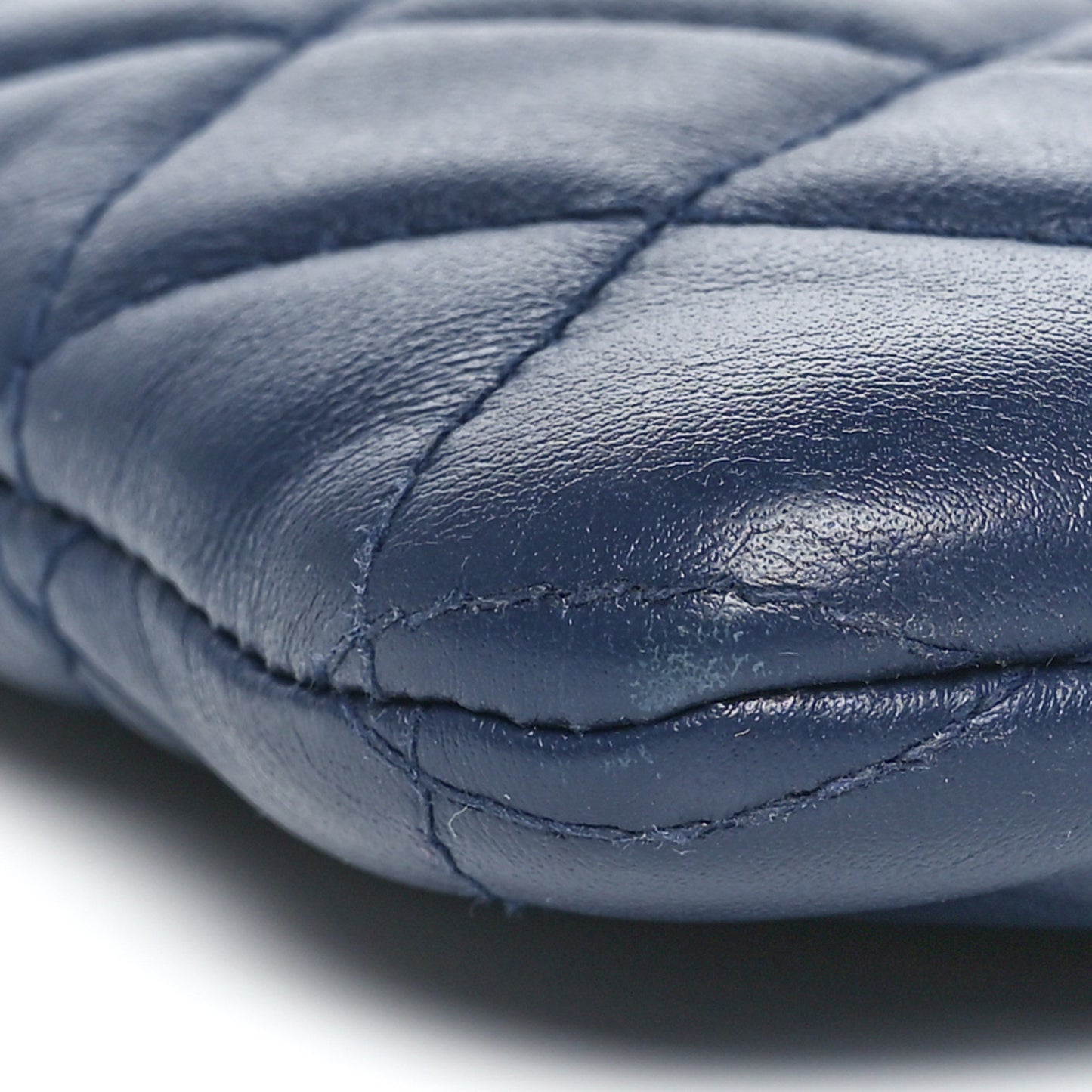 Lambskin Quilted Medium Boy Cosmetic Case Navy