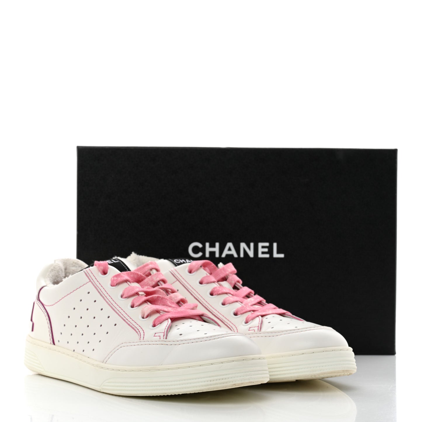 Calfskin Womens Logo Sneakers 41 White Pink