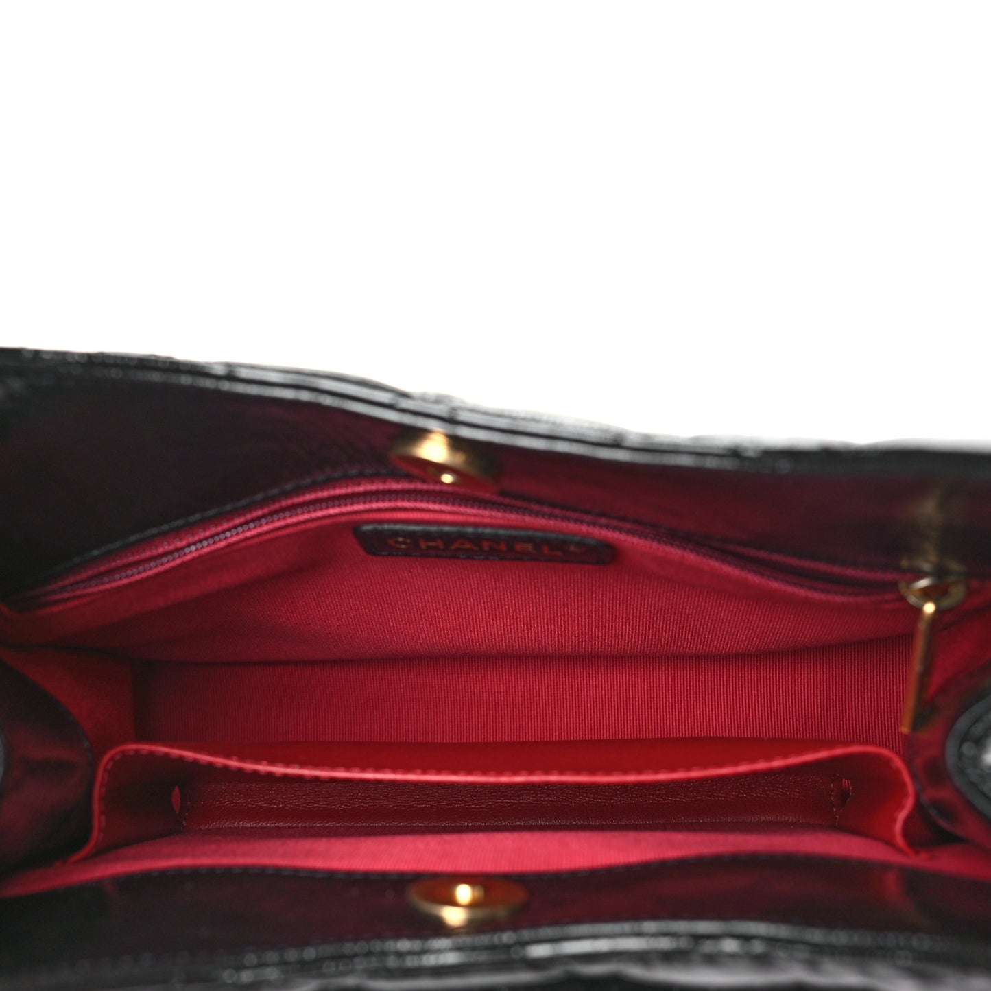 Shiny Crumpled Calfskin Quilted Wavy CC Hobo Black