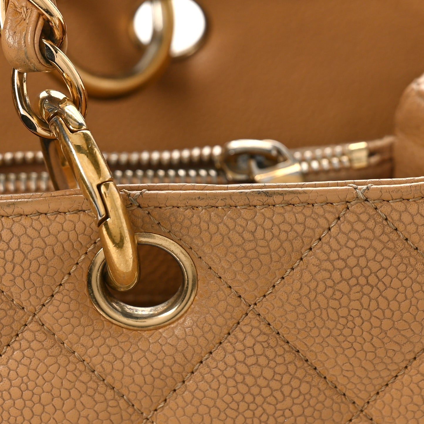 Caviar Quilted Grand Shopping Tote GST Beige Clair