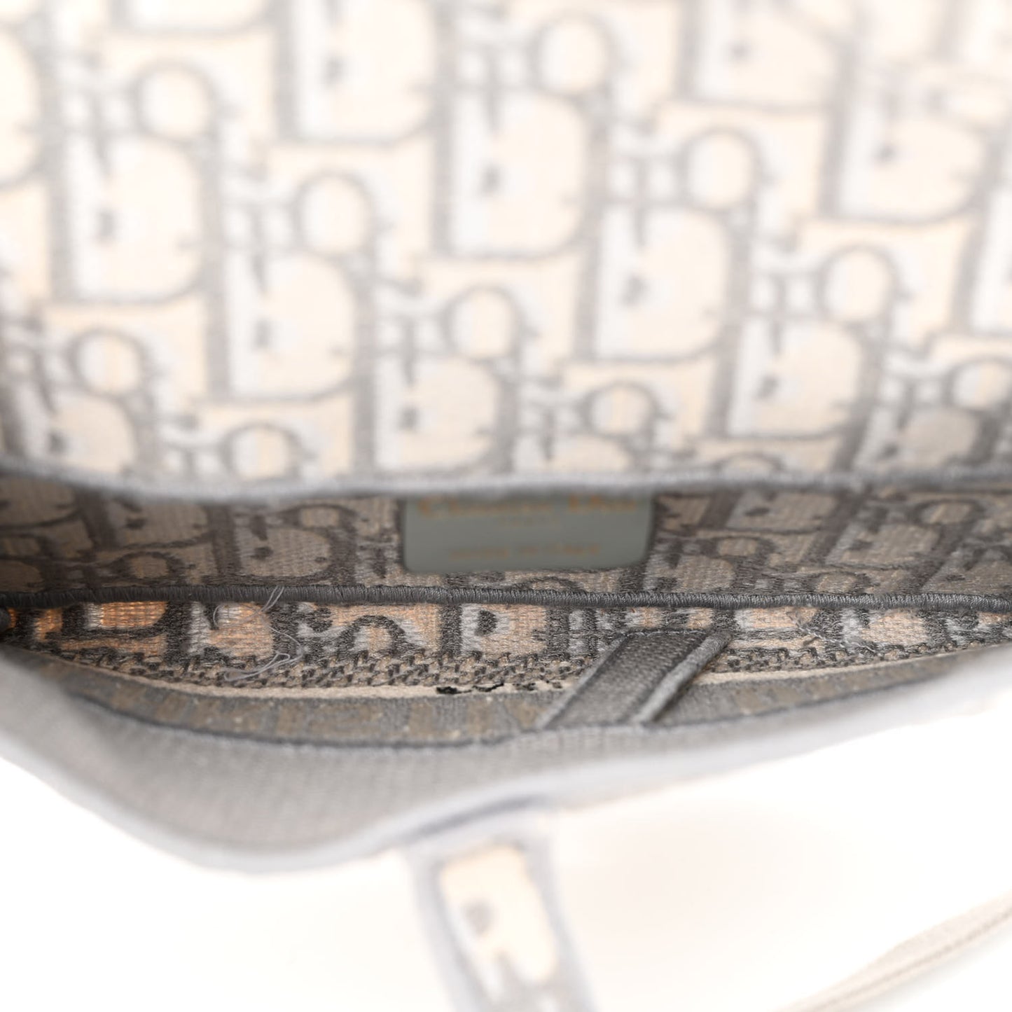 Oblique Slim Saddle Pouch Grey