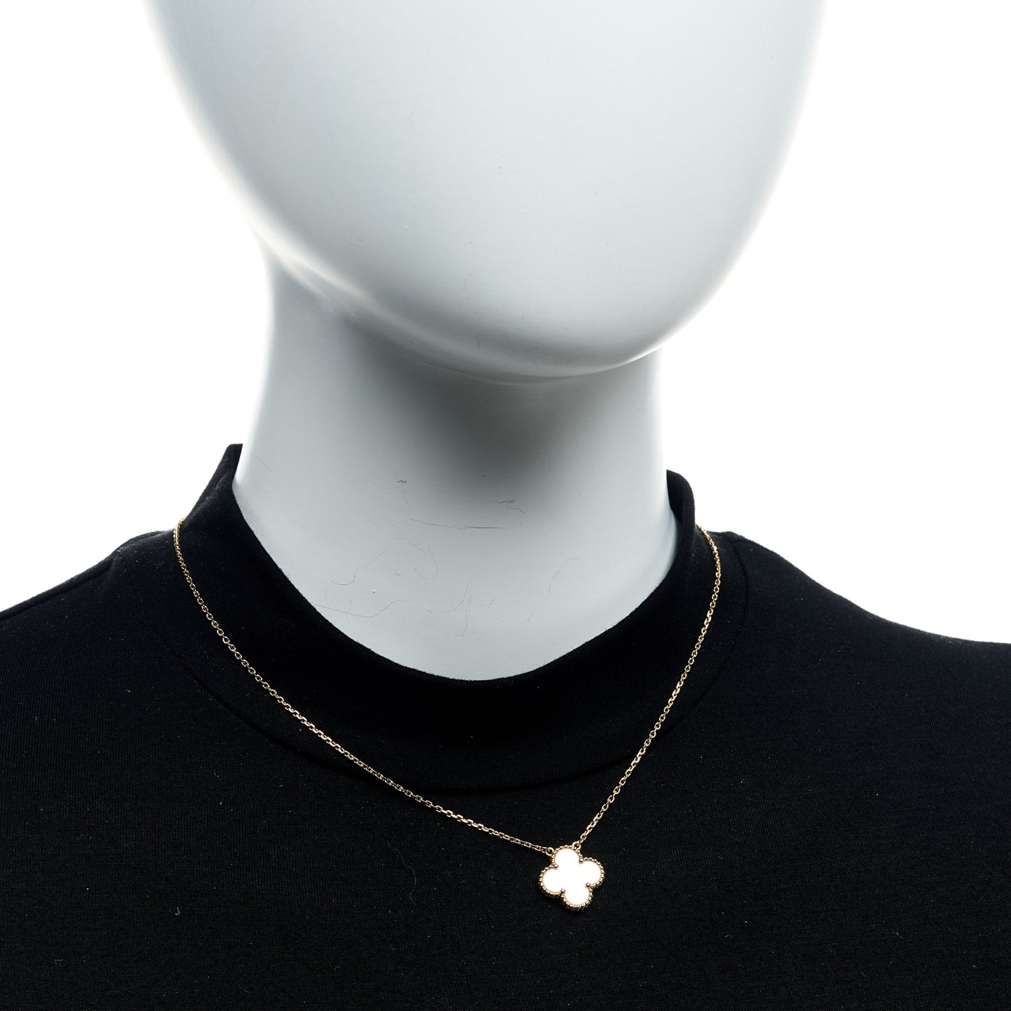 18K Yellow Gold Mother of Pearl Vintage Alhambra Pendant Necklace