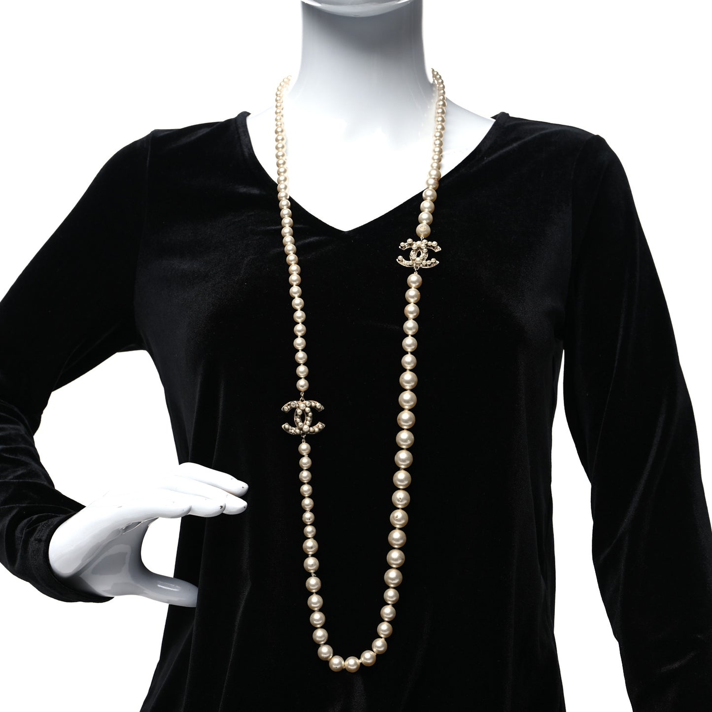 Graduated Pearl Long CC Necklace Gold