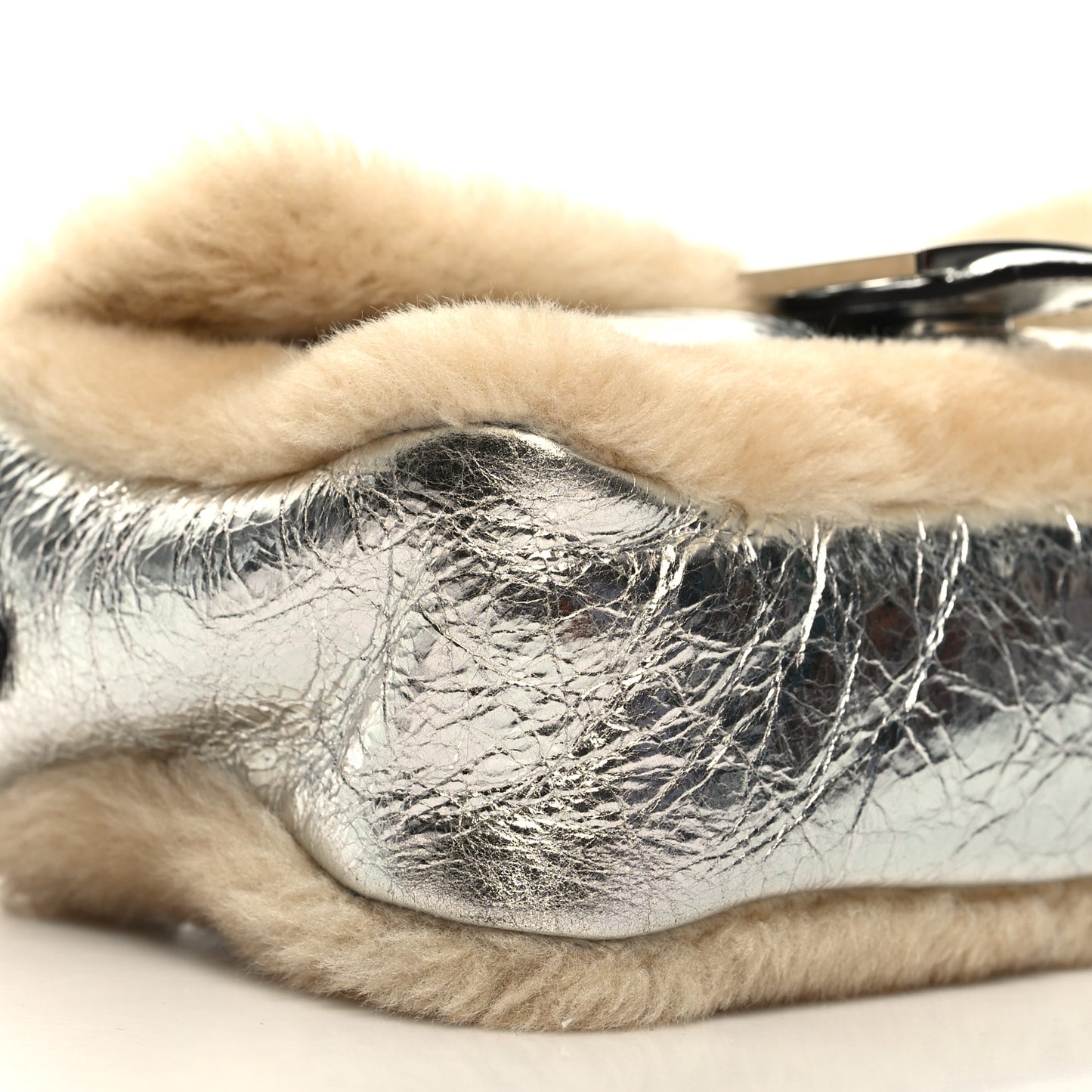 Craquele Lambskin Sheepskin Fur Baguette Argento