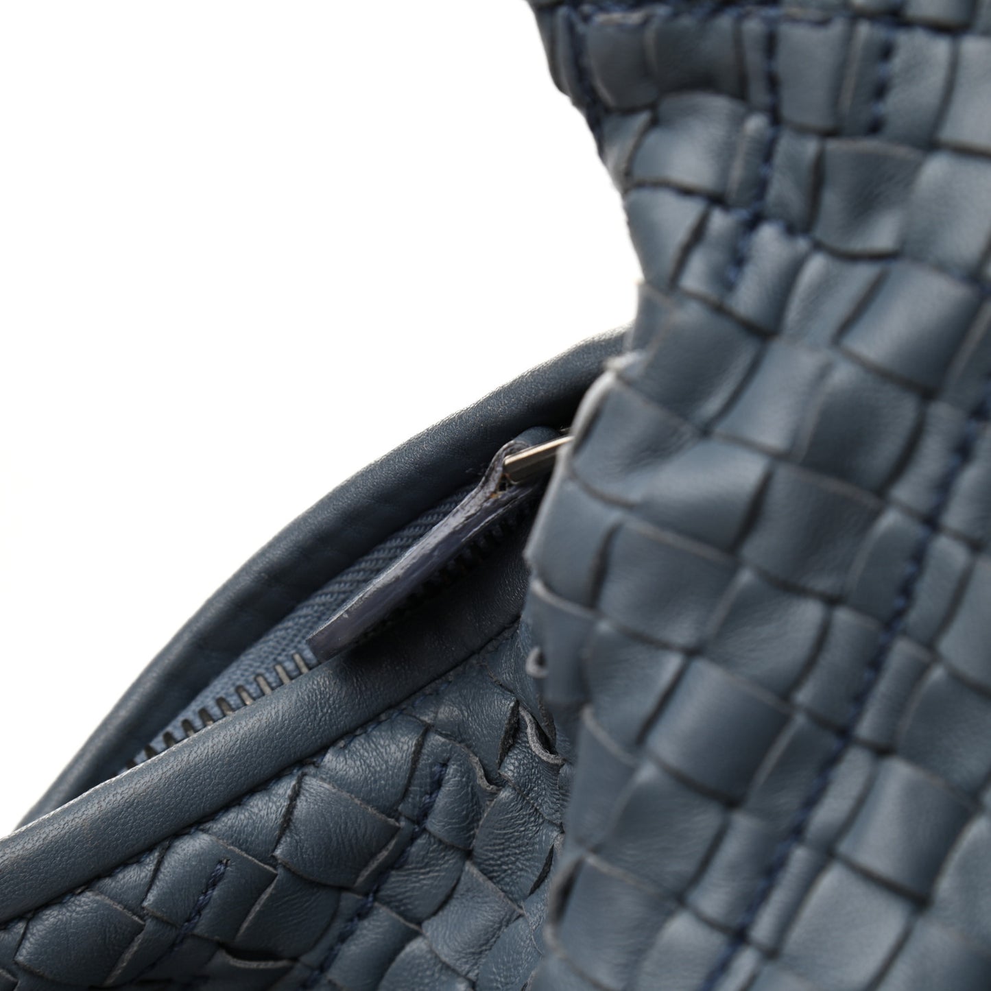 Nappa Intrecciato Fuzzy Maxi Veneta Hobo Krim