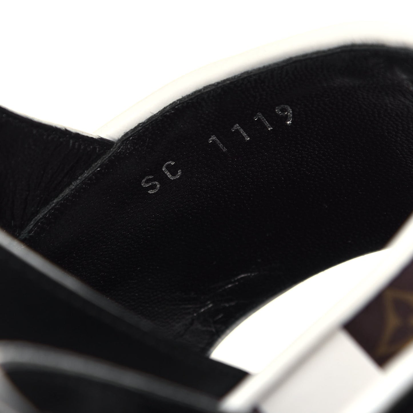 Monogram Calfskin Matchmake Flat Thong Sandals 36 Black