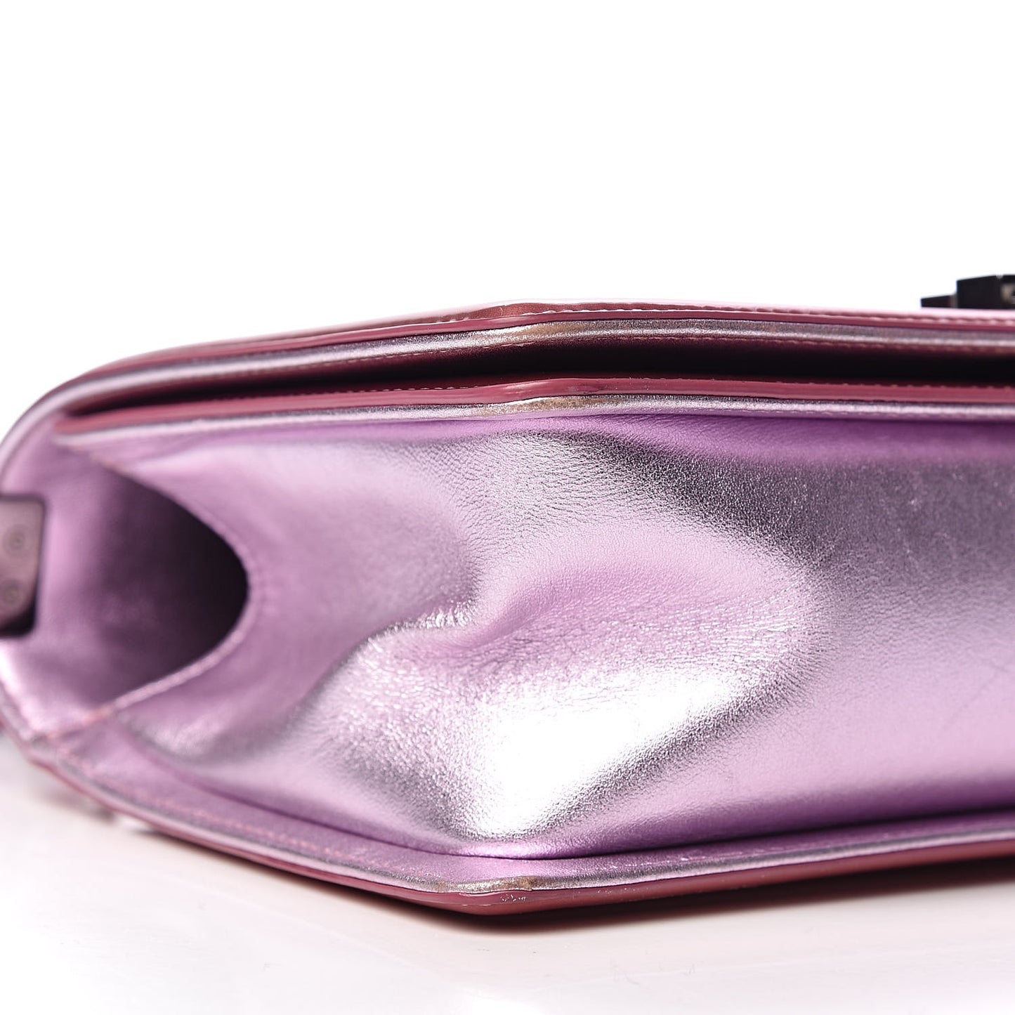 Metallic Patent Calfskin Quilted Medium Boy Flap Light Pink