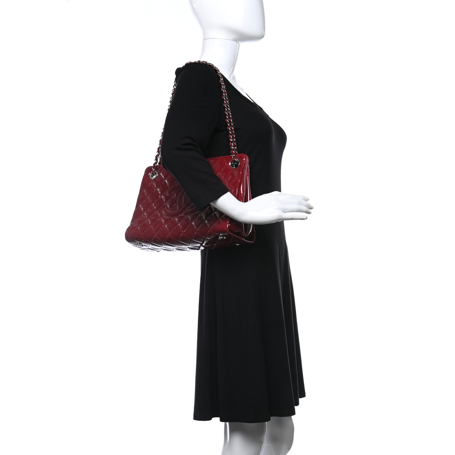 Patent Quilted Timeless CC Shopping Tote Red