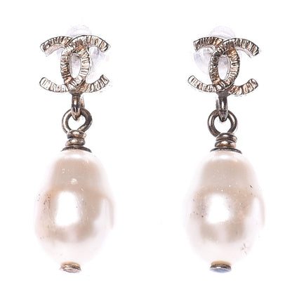 Chanel Pearl CC Drop Earrings Gold 1 of 4