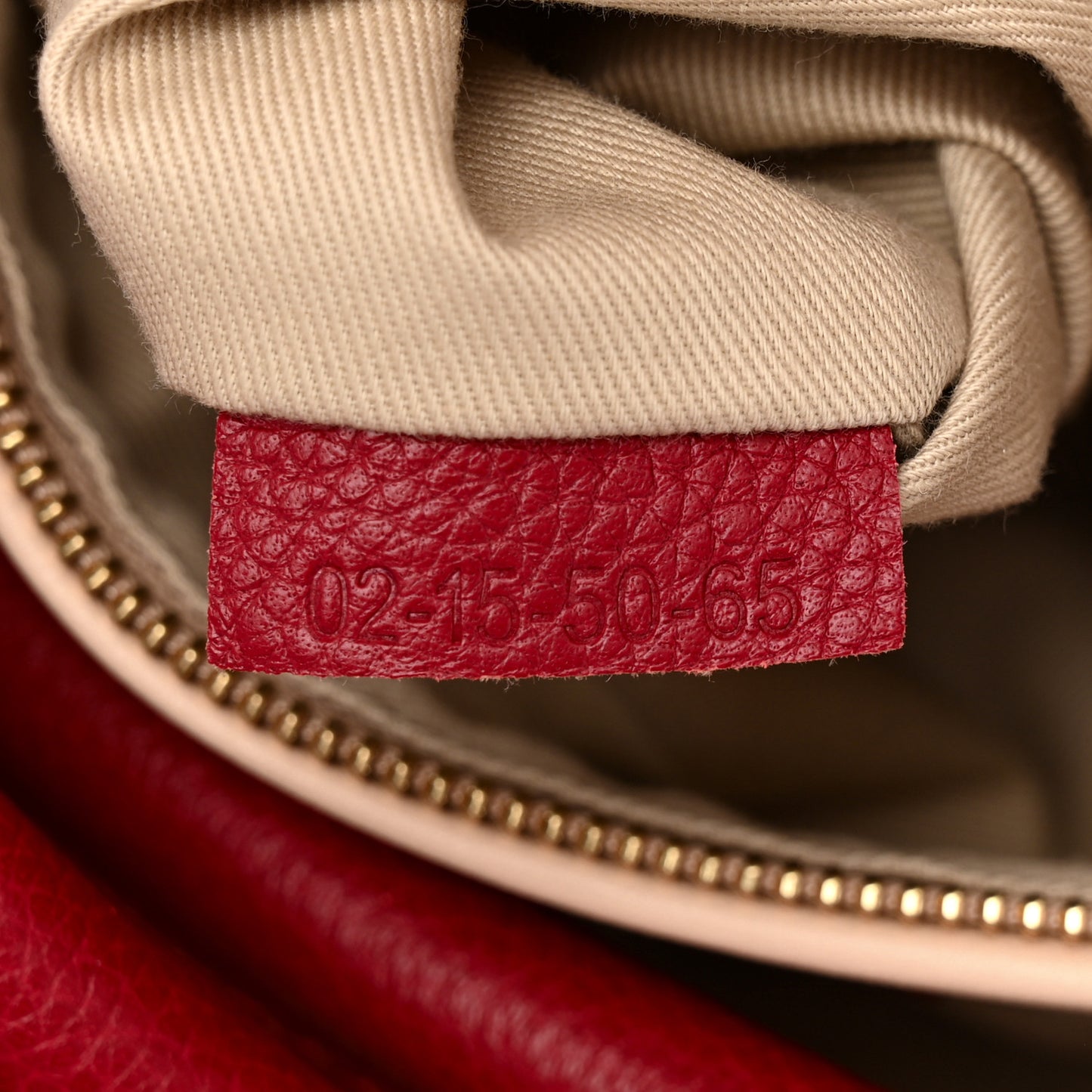 Calfskin Medium Paraty Acerola
