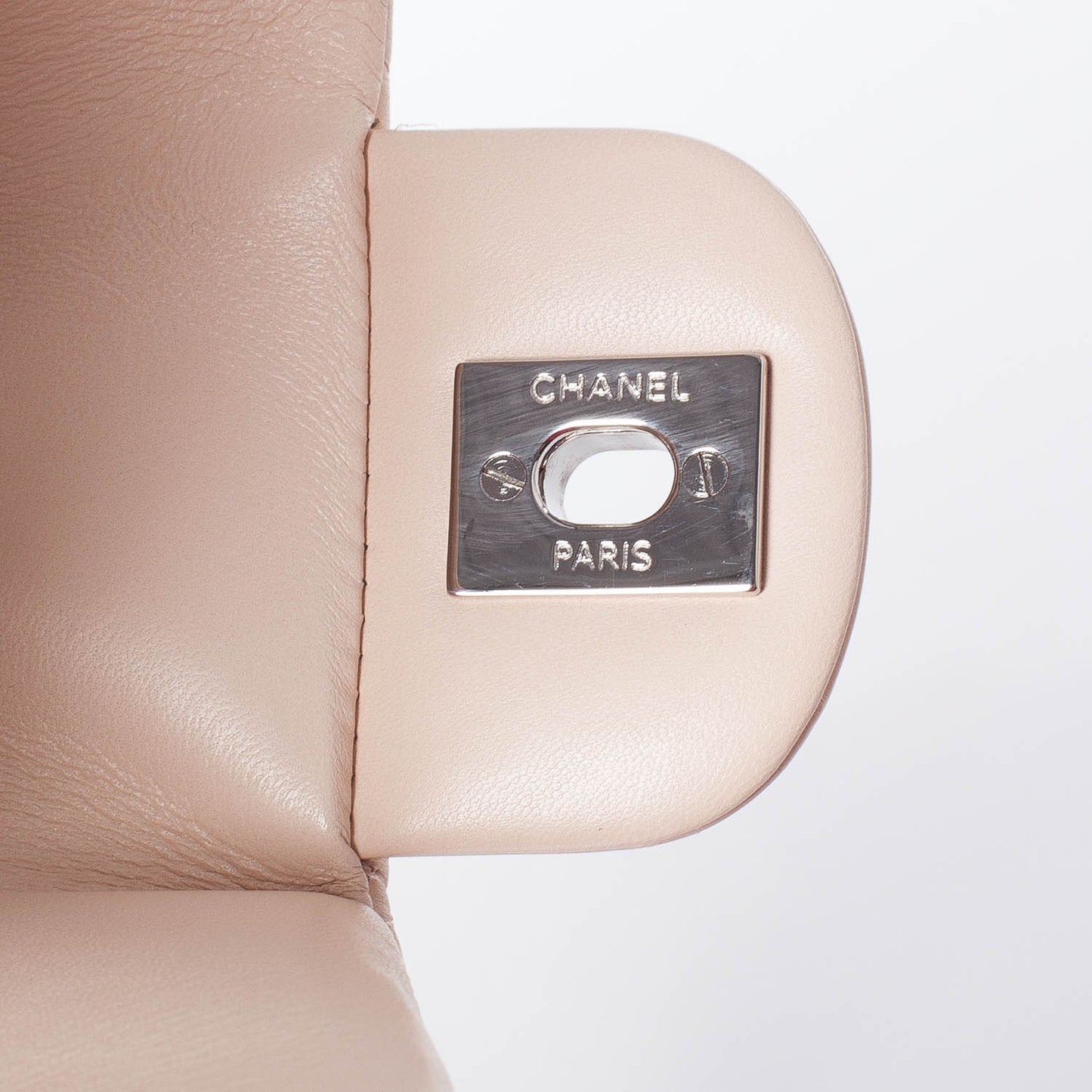 Lambskin East West Flap Beige Clair