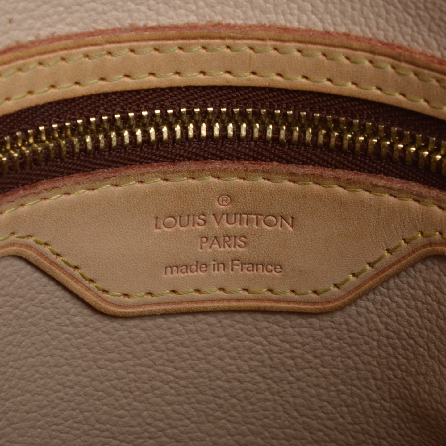 Monogram Petit Bucket 23
