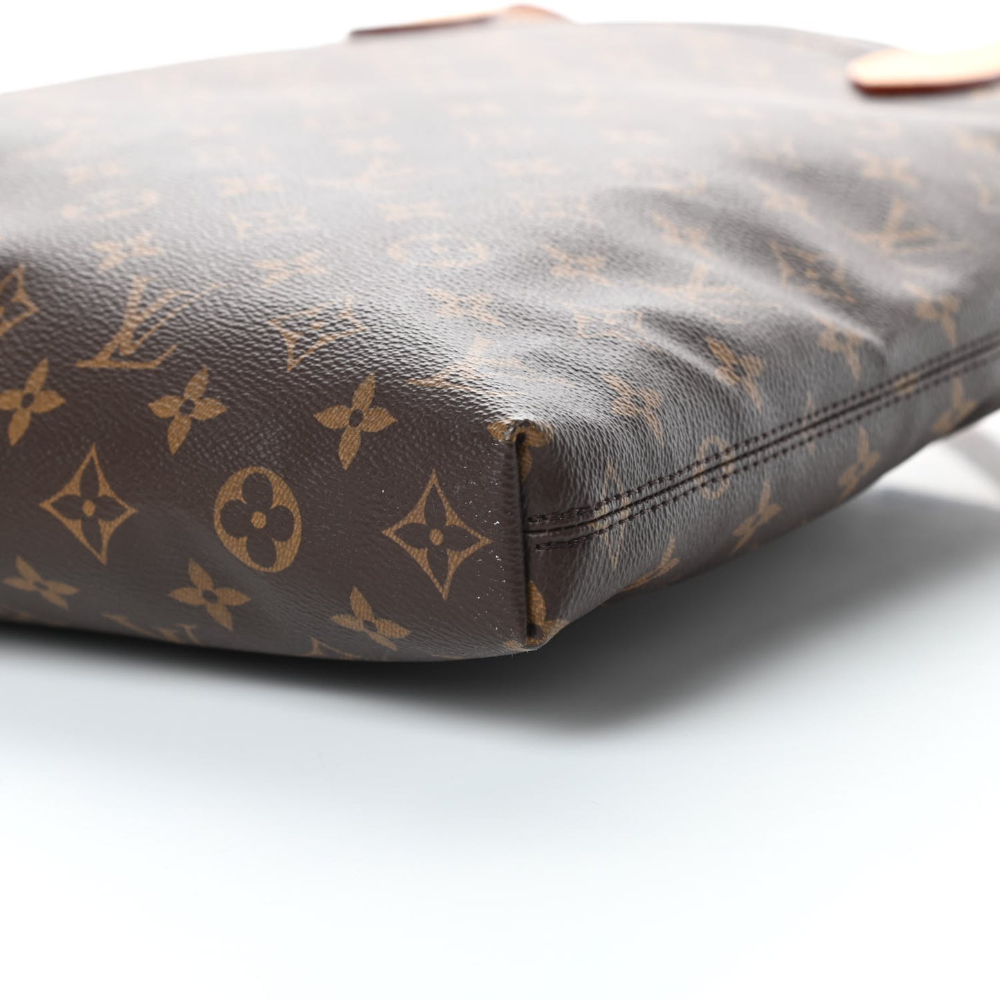 Monogram Carry It