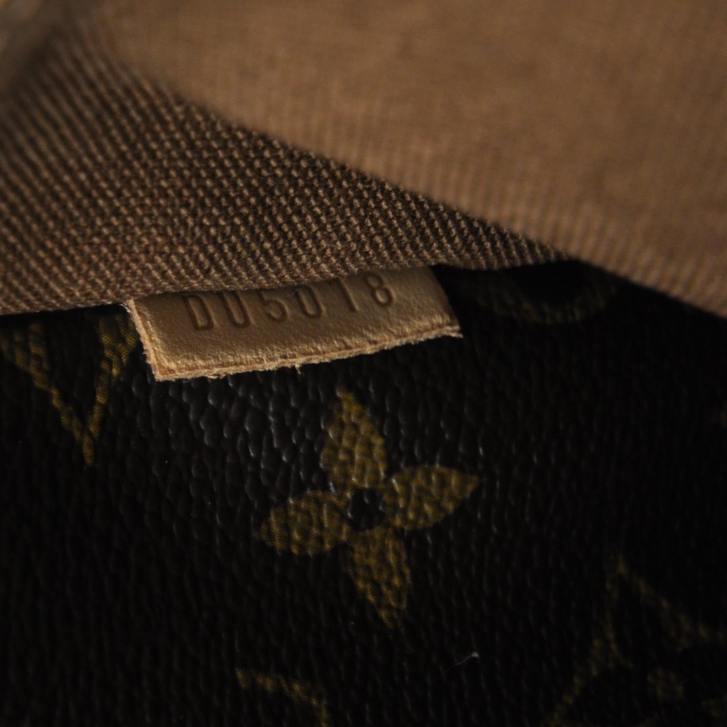 Louis Vuitton Monogram Bosphore PM Messenger 8 of 8