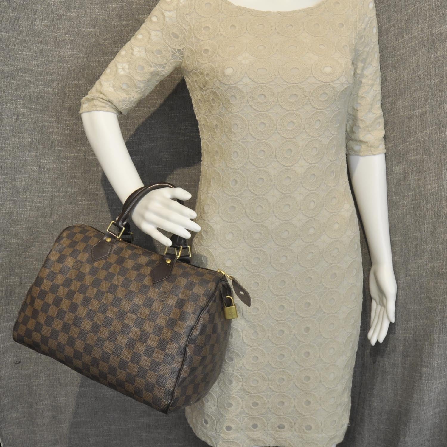 Louis Vuitton Damier Ebene Speedy 30 2 of 11