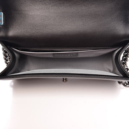 Chanel Calfskin Chevron Medium Boy Flap Black 5 of 11