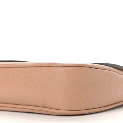 Gucci Pebbled Calfskin Medium Soho Flap Crossbody Camelia 10 of 10