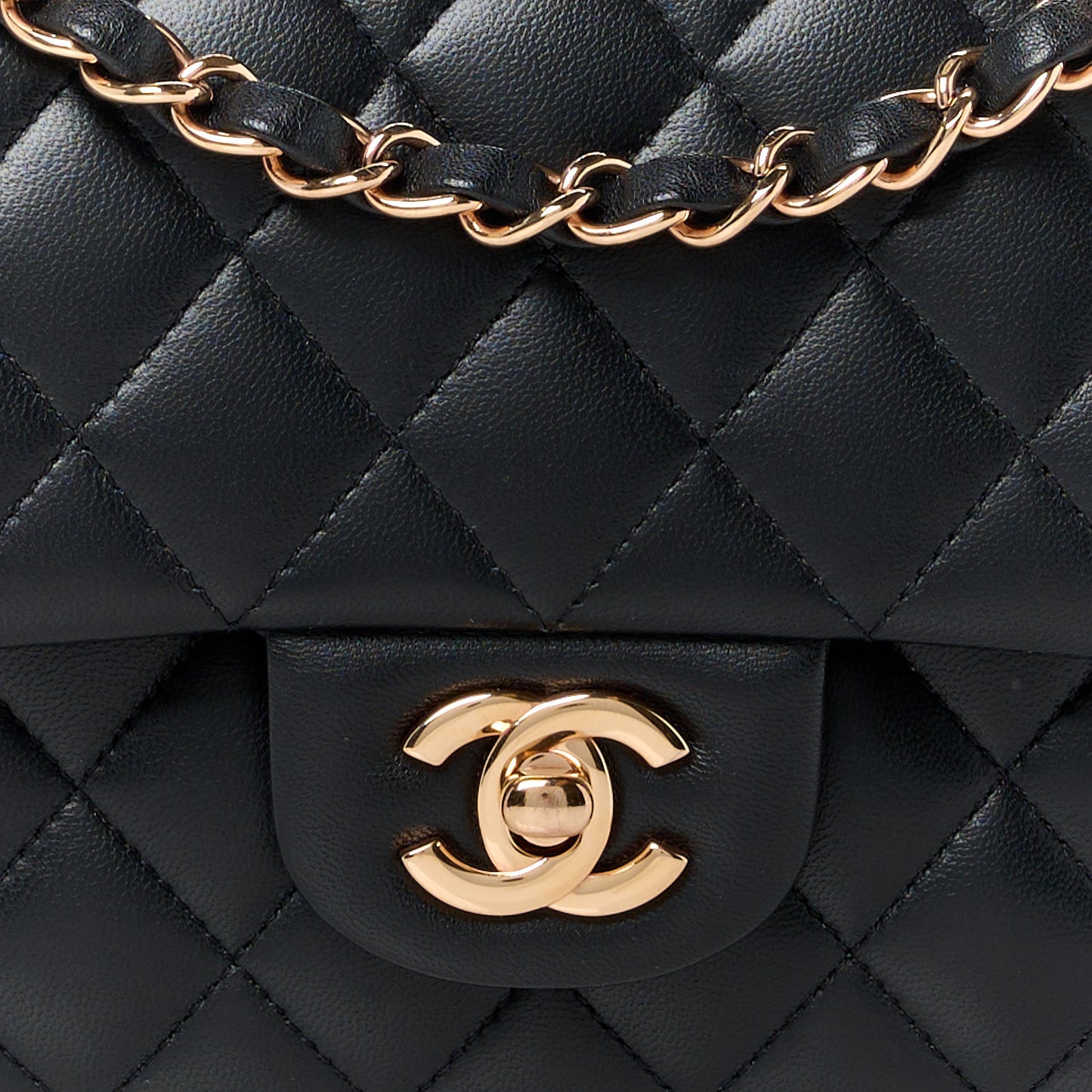 Lambskin Quilted Medium Double Flap Black