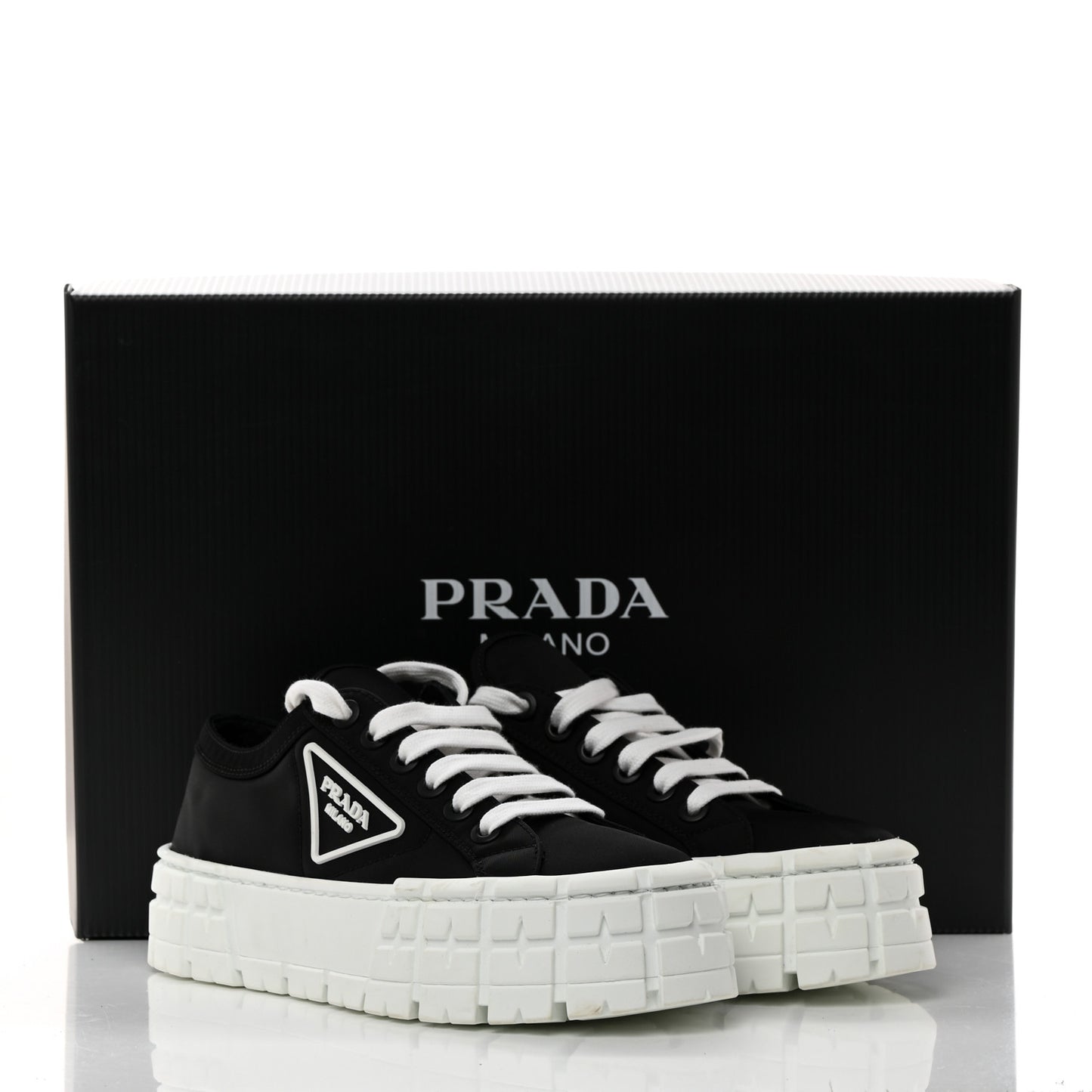 Re-Nylon Gabardine Triangle Logo Double Wheel 50mm Sneakers 37.5 Black