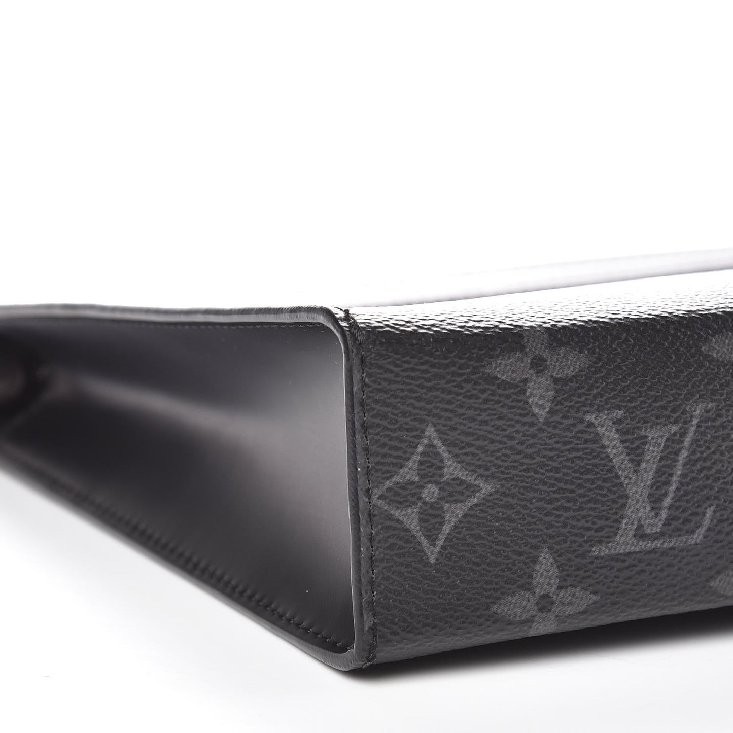 Monogram Eclipse Pochette Voyage MM