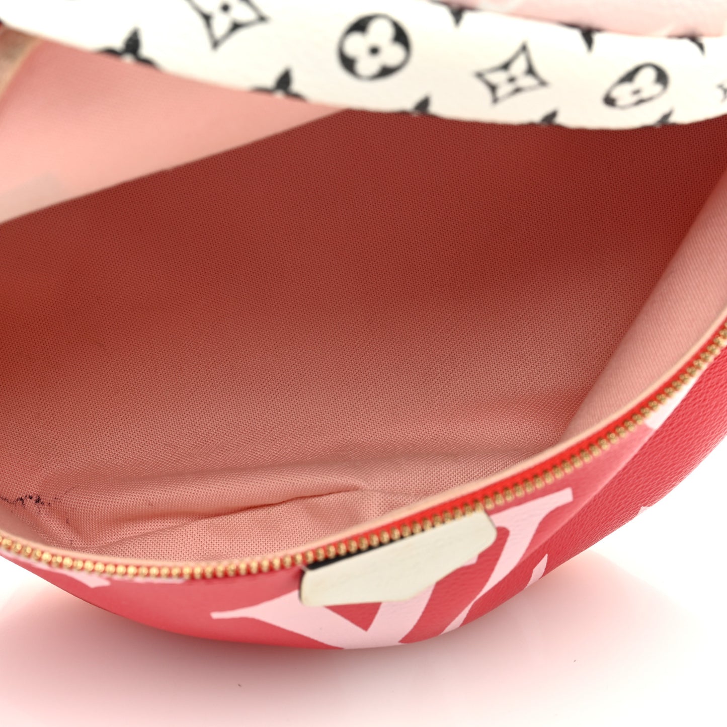 Monogram Giant Bumbag Rouge