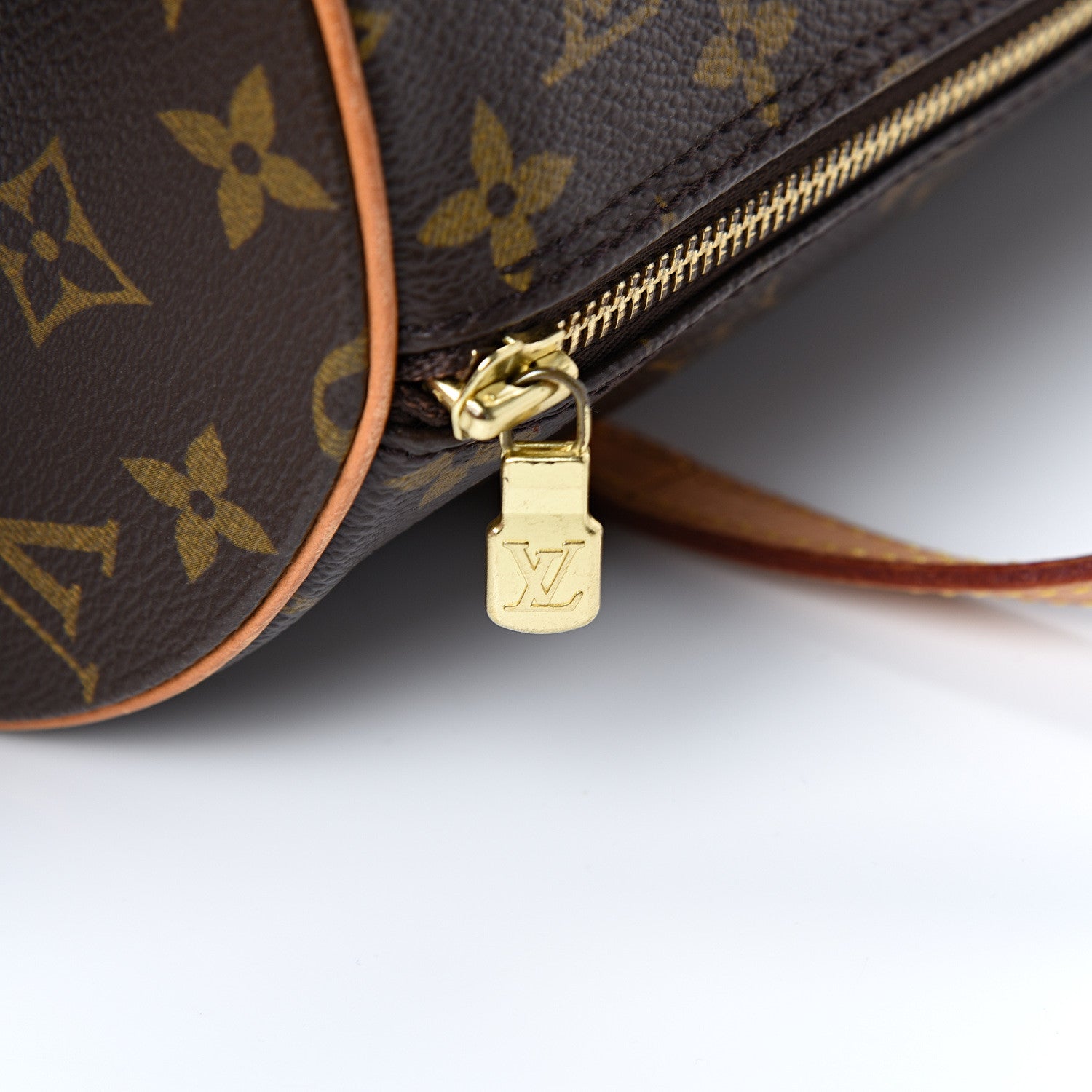 Louis Vuitton Monogram Papillon 30 10 of 15