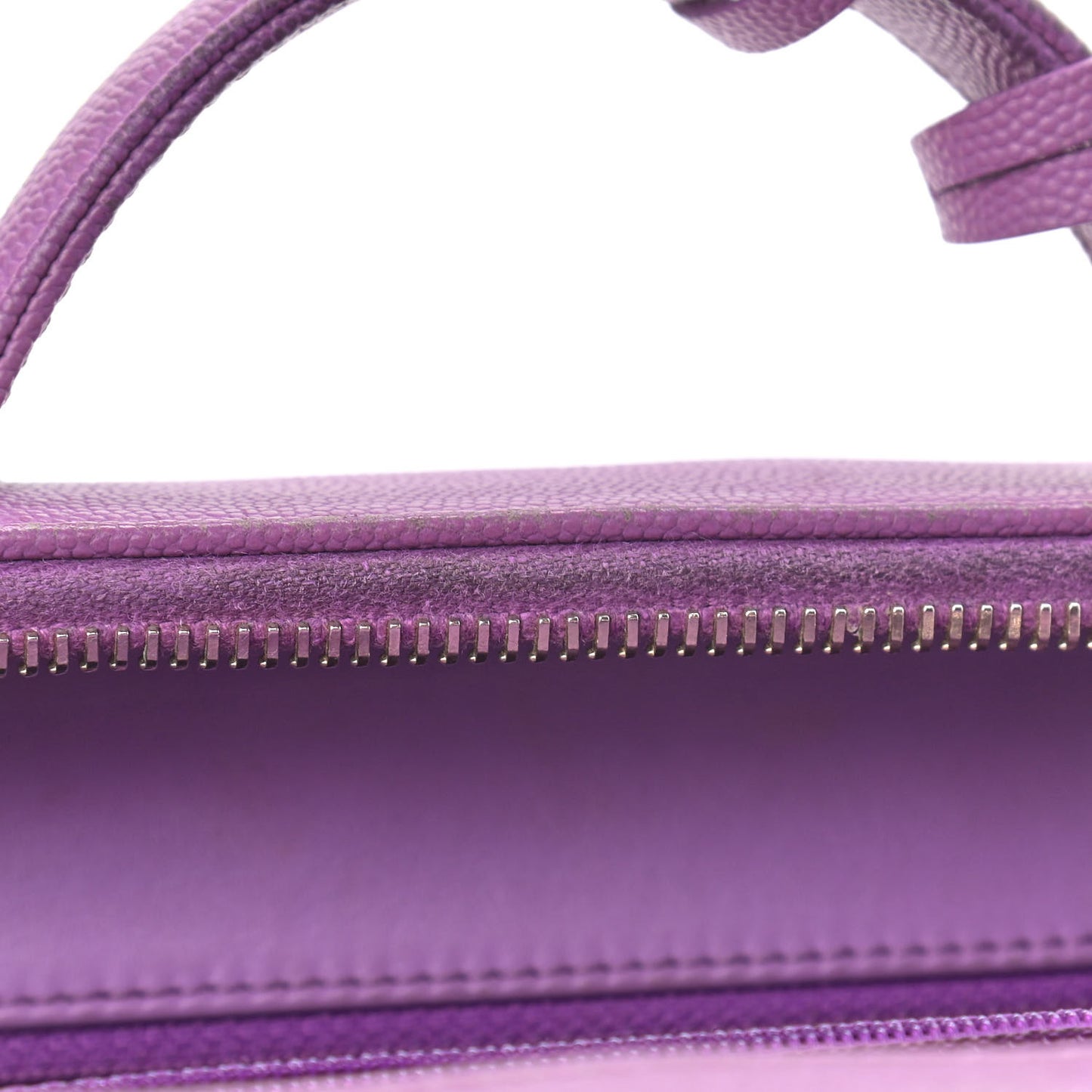 Caviar Quilted Medium CC Filigree Vanity Case Purple