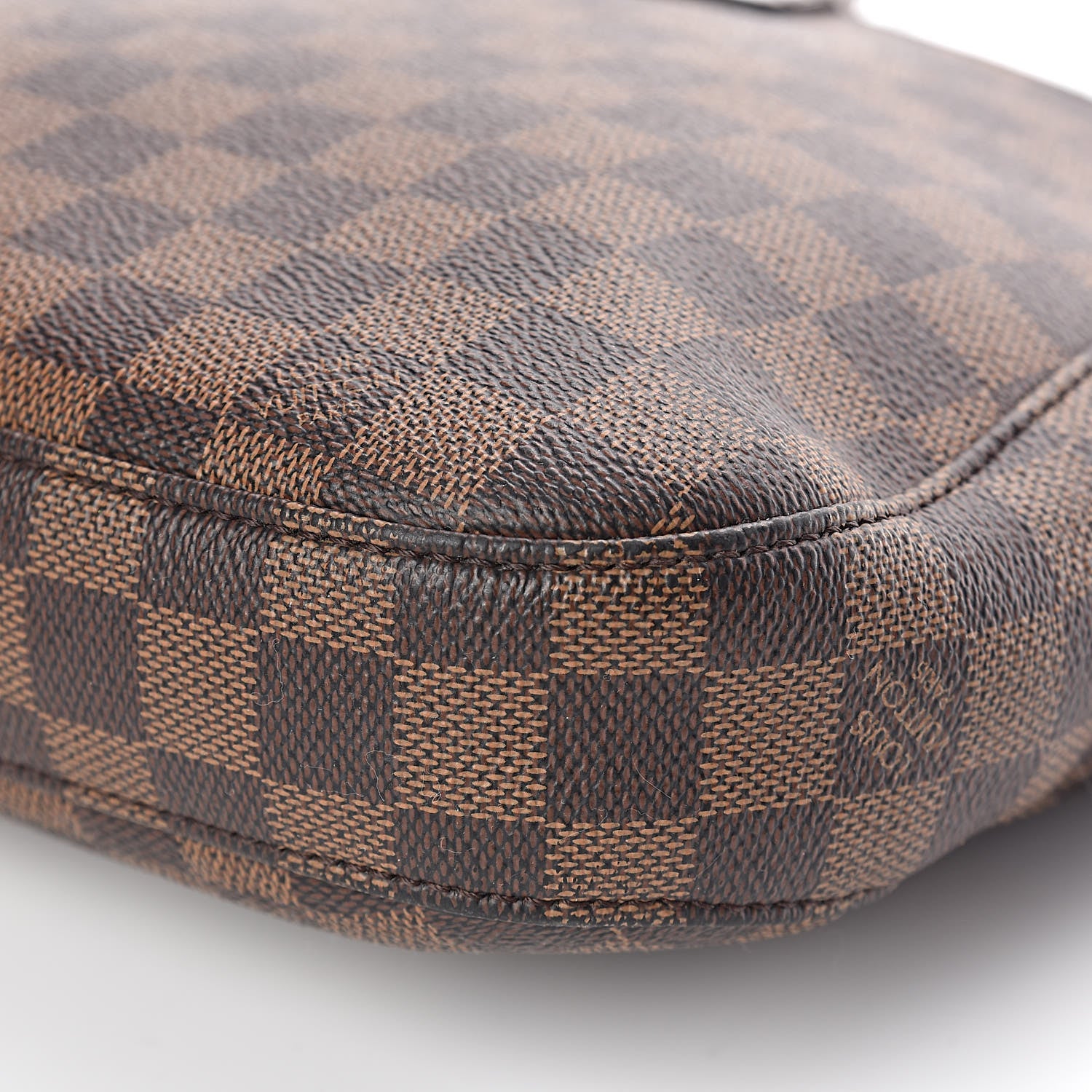Louis Vuitton Damier Ebene South Bank Besace 11 of 11