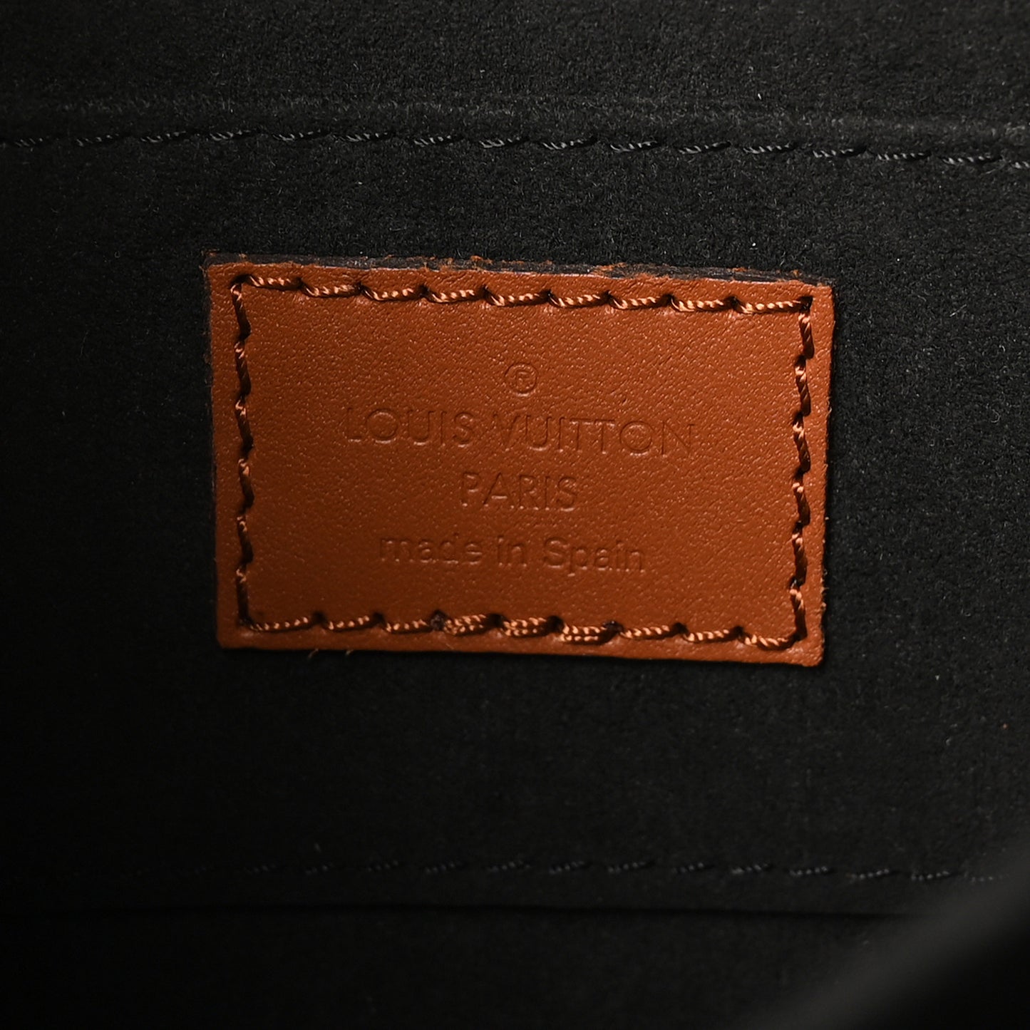 Reverse Monogram Dauphine Mini