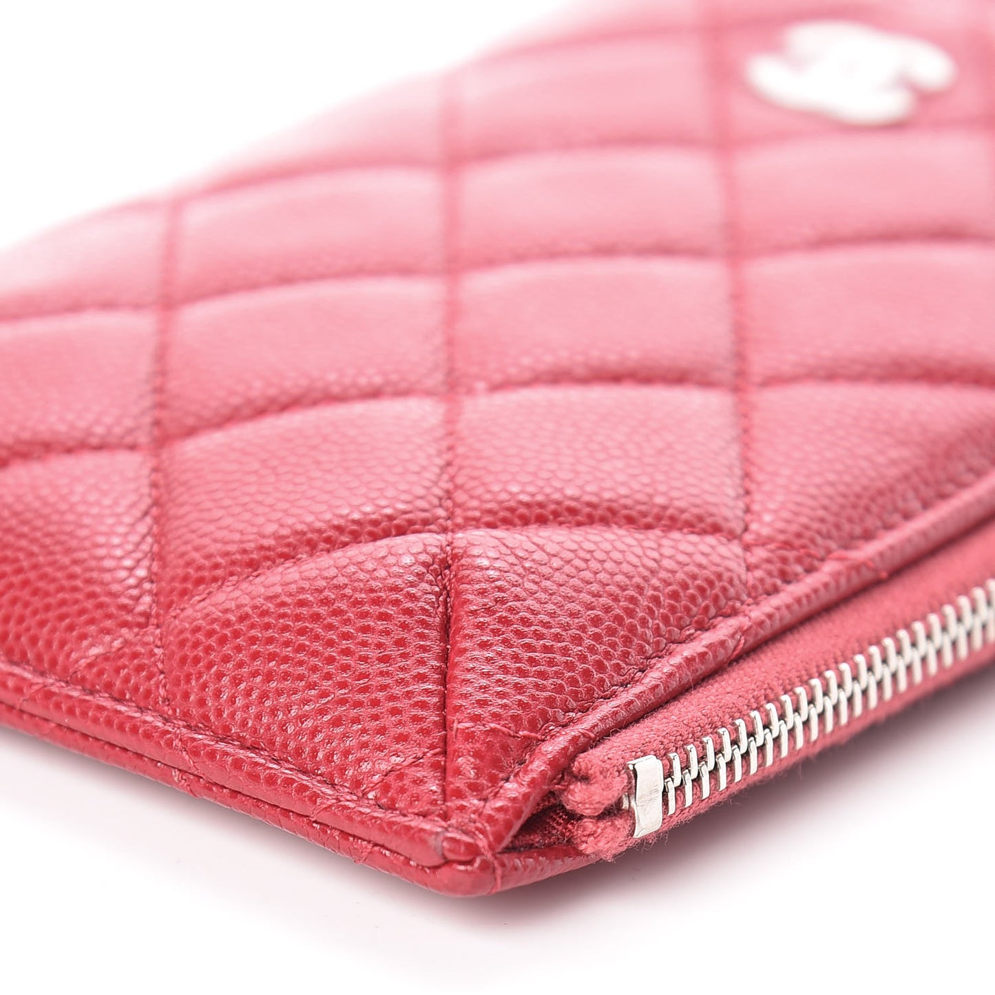 Caviar Quilted Classic Flat Wallet Pouch Red