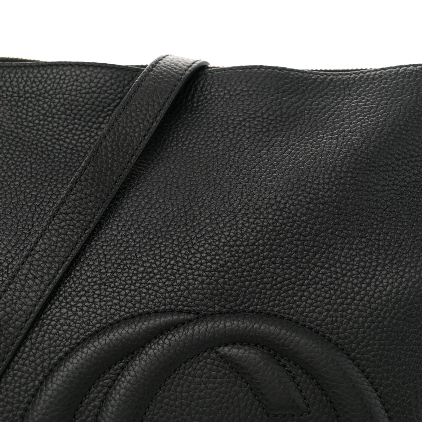 Pebbled Calfskin Large Soho Hobo Black