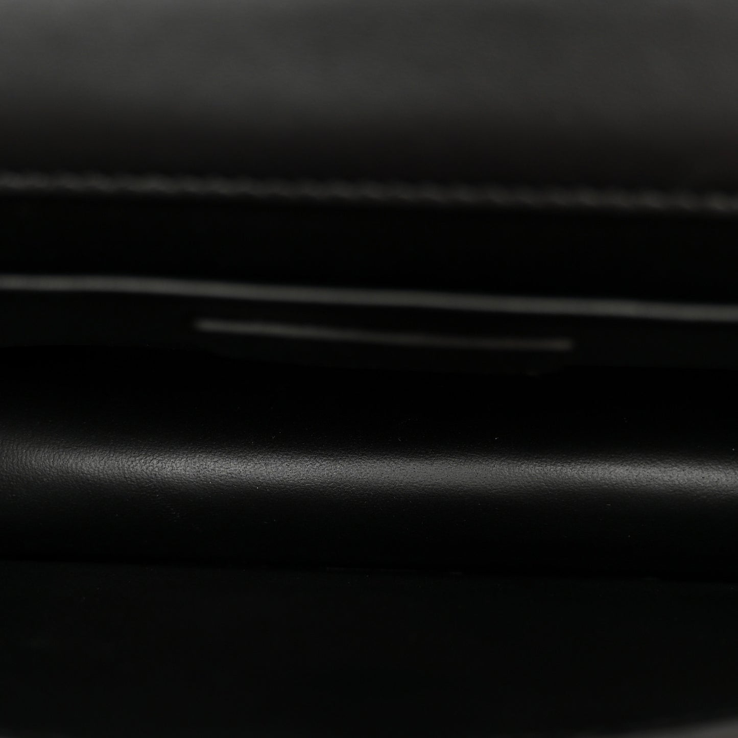 Calfskin 30 Montaigne East West Chain Flap Bag Black