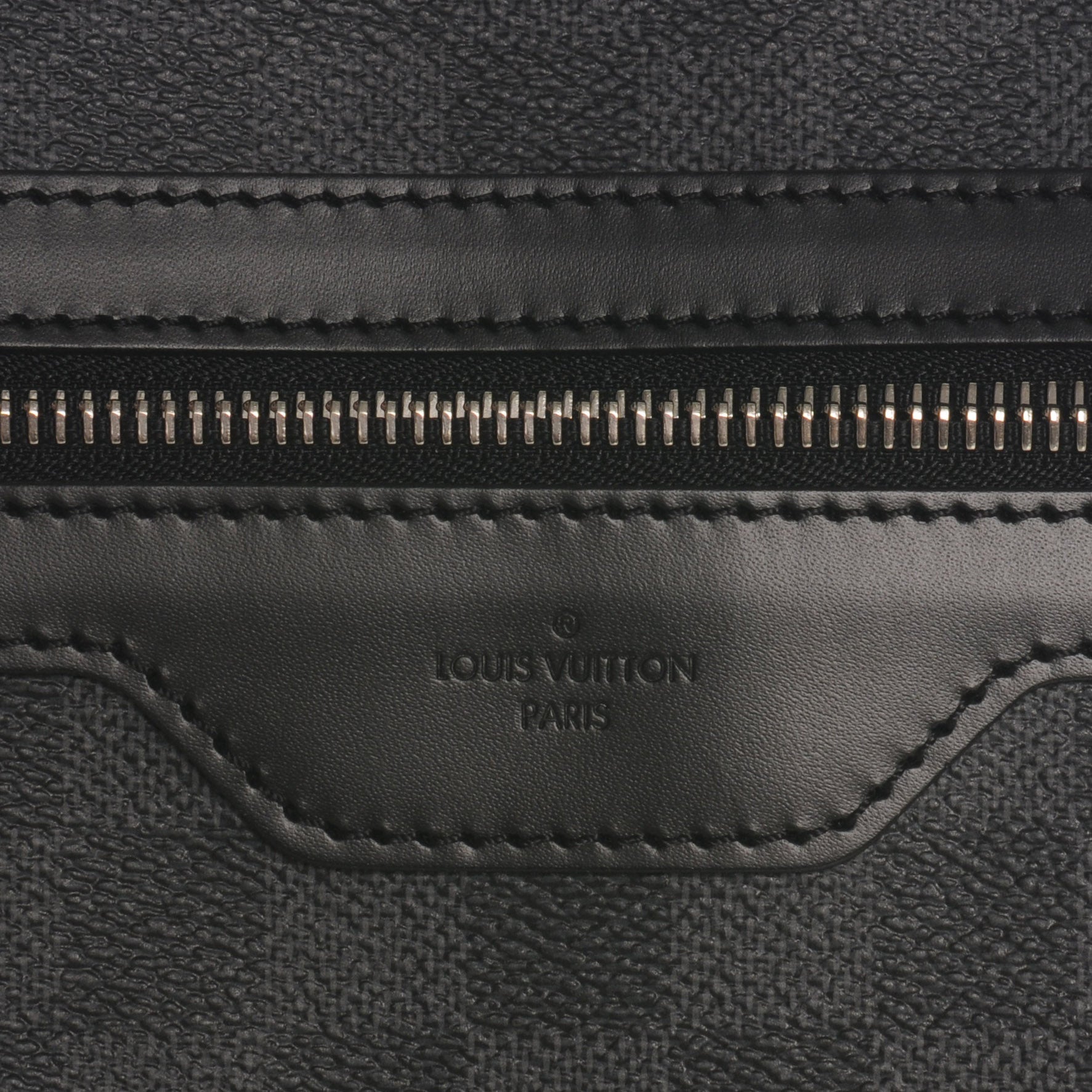 Louis Vuitton Damier Graphite Thomas 5 of 8
