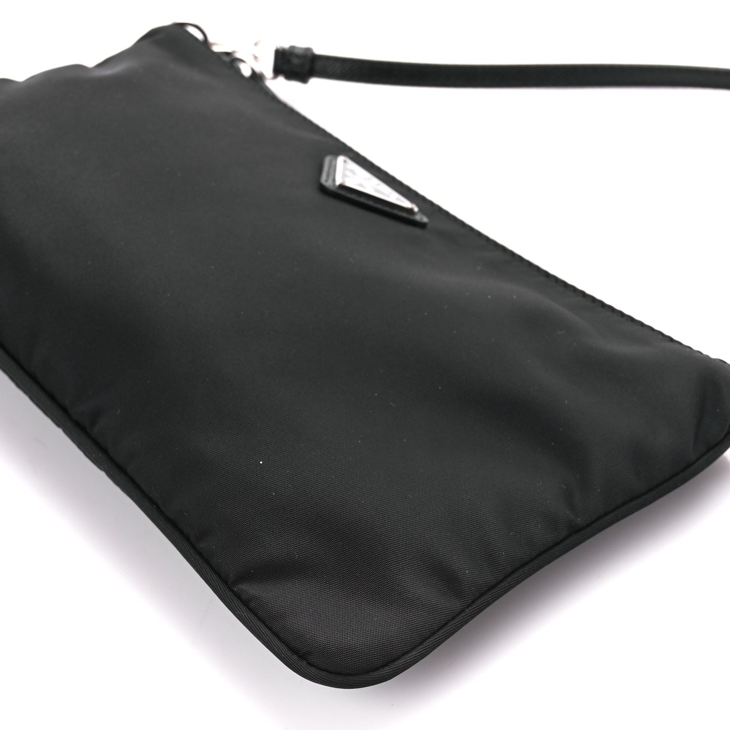 Re-Nylon Vela Pouch Black