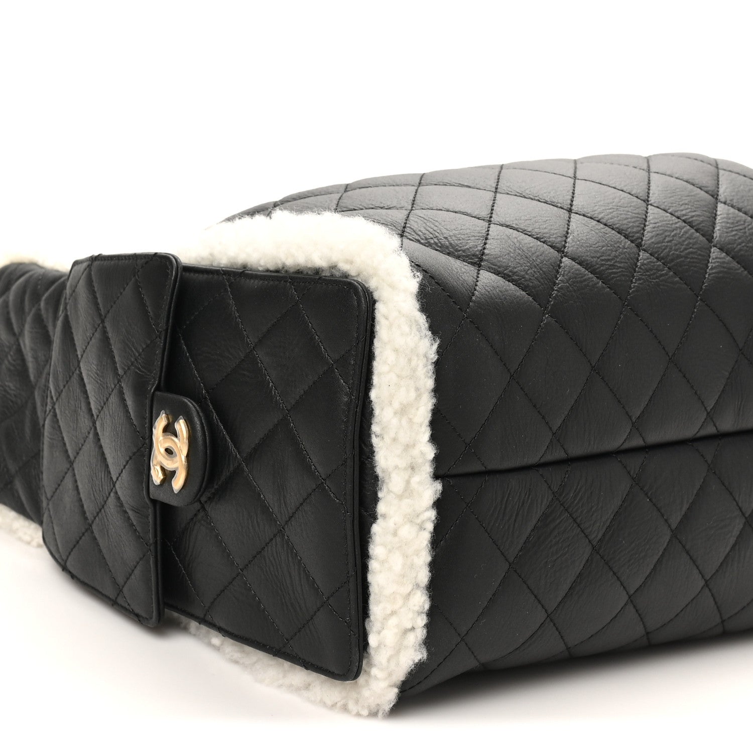 Chanel Crumpled Sheepskin Shearling Quilted Medium Chanel 25 Handbag Black White 10 of 11