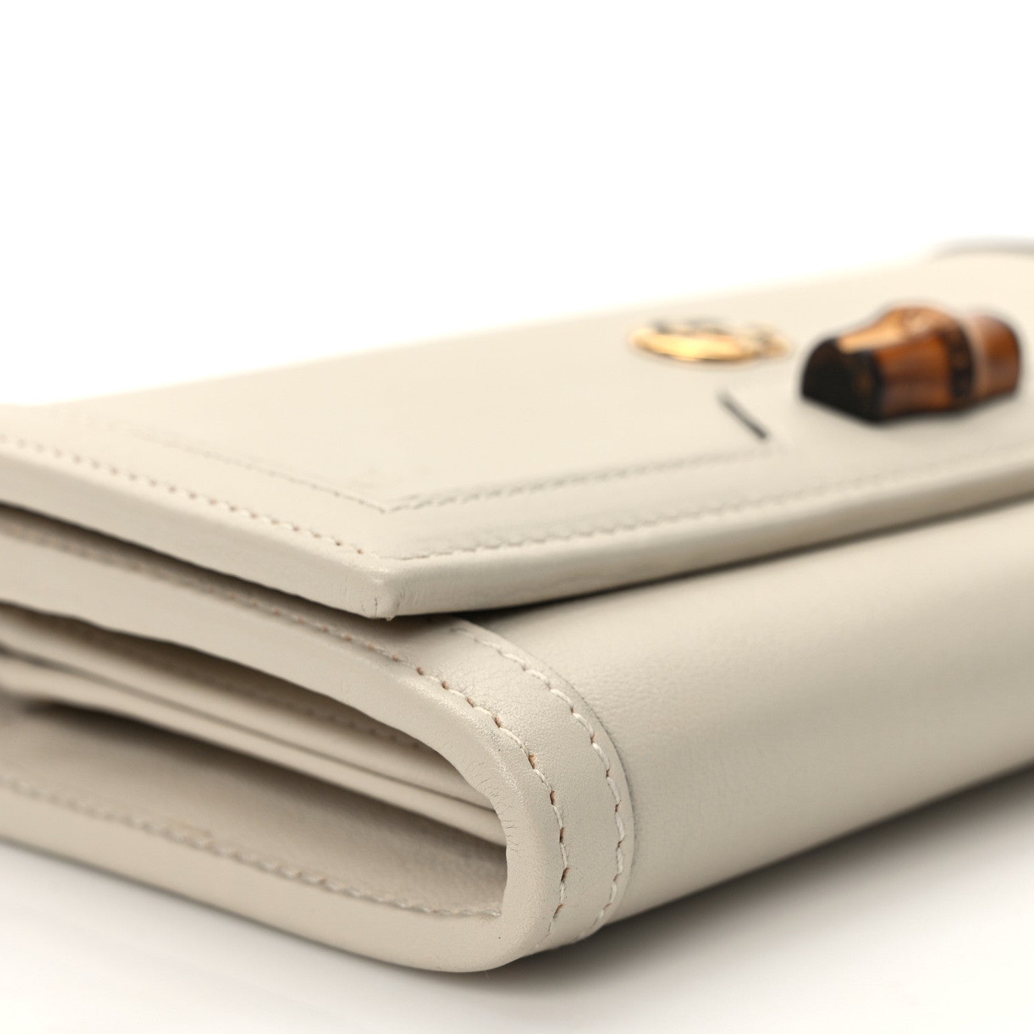 Gucci Wonka Grain Calfskin Diana Chain Wallet Mystic White 8 of 12