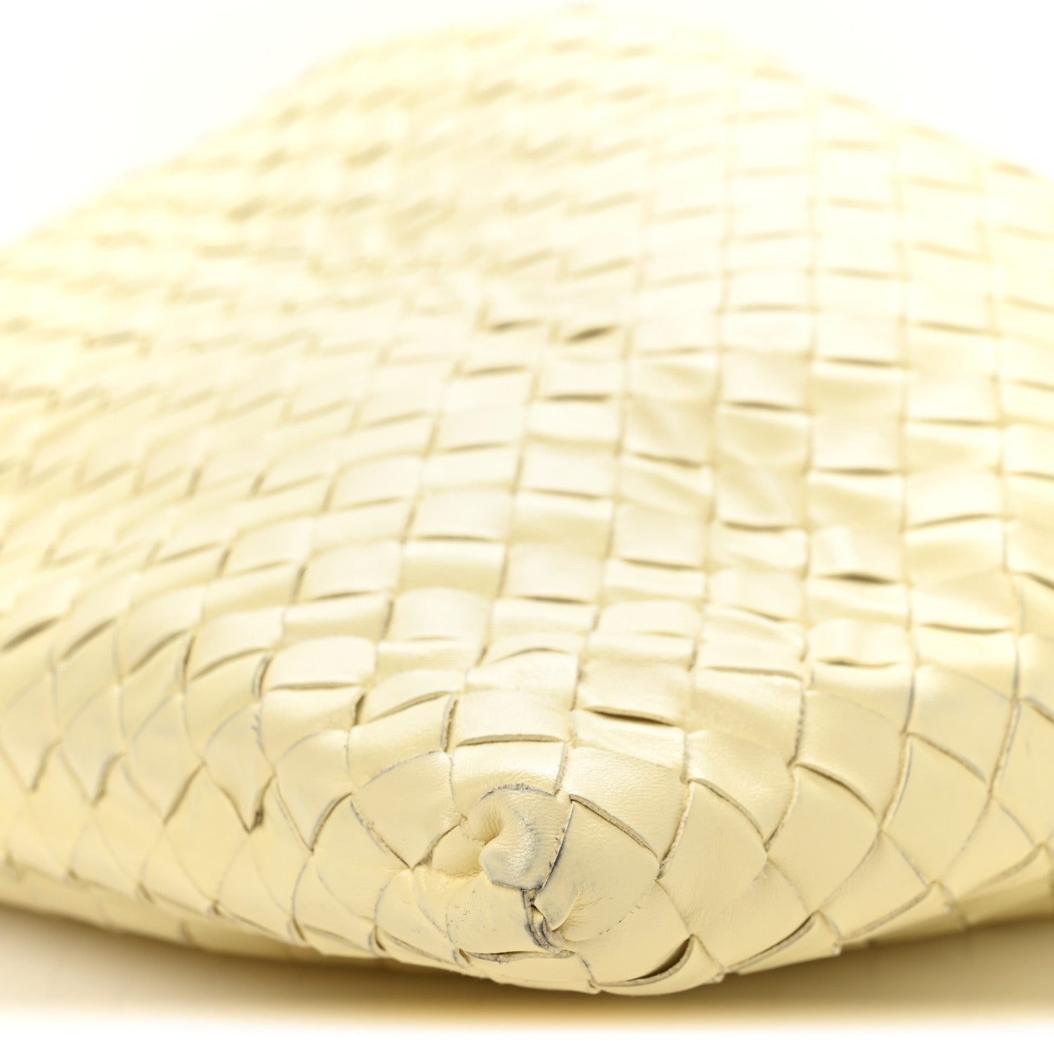 Bottega Veneta Calfskin Intrecciato Large Hop Camomile 1855085