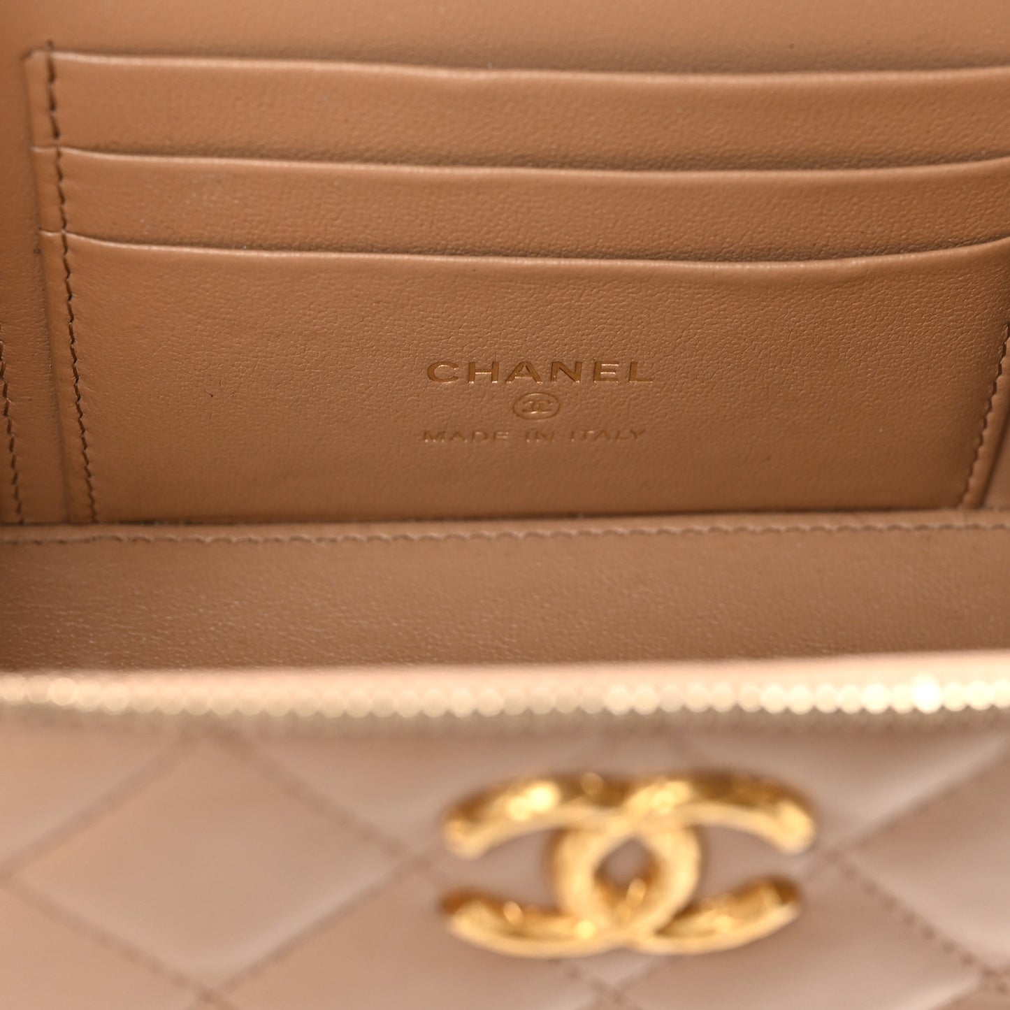 Lambskin Quilted Small Pillow Crush Vanity Case With Chain Beige