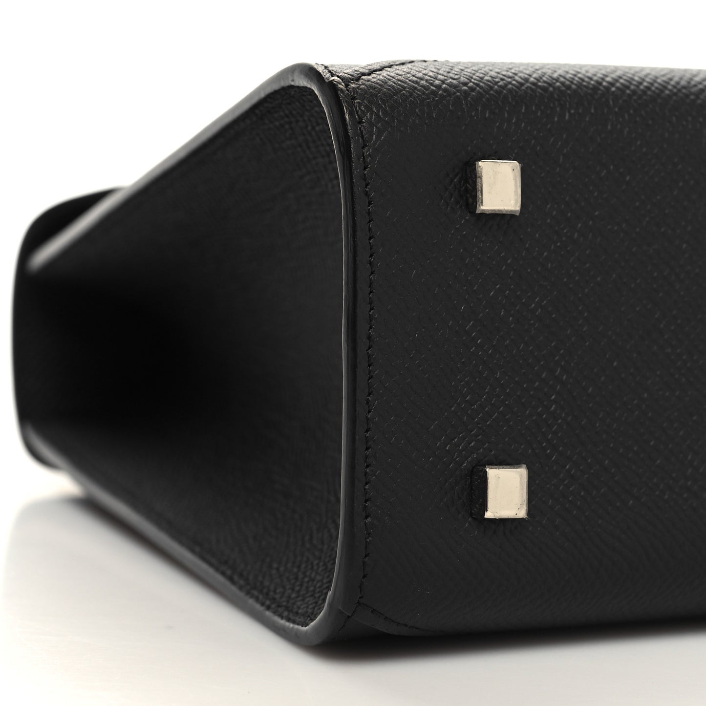 Carat Calfskin Gabrielle PM Black