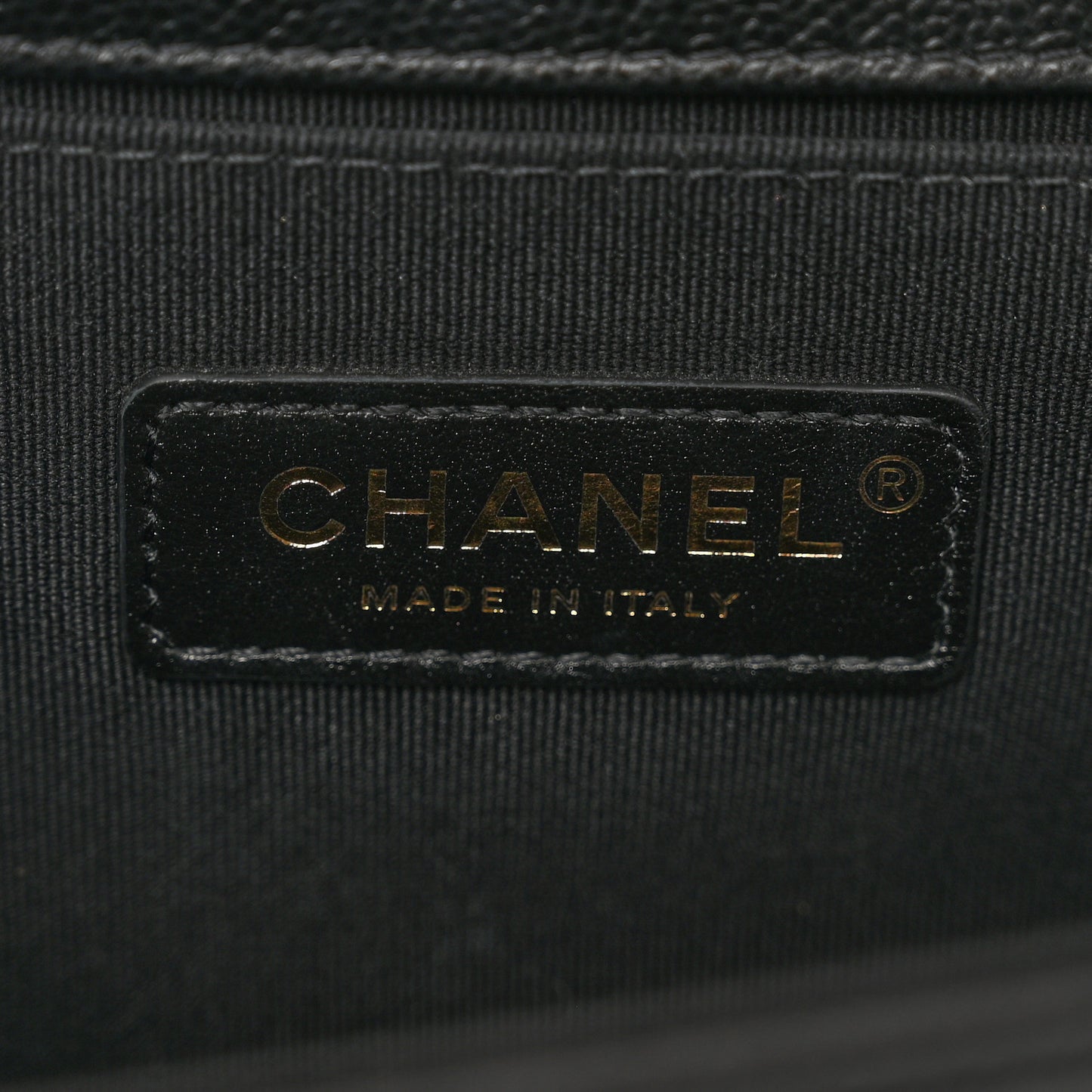 Caviar Chevron Quilted Medium Boy Flap Black