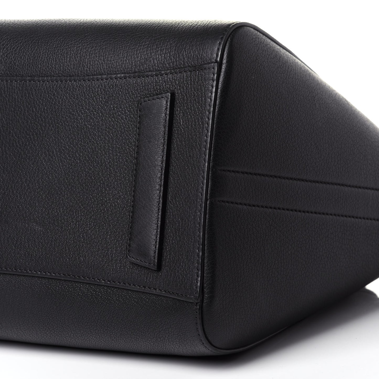 Sugar Goatskin Medium Antigona Black