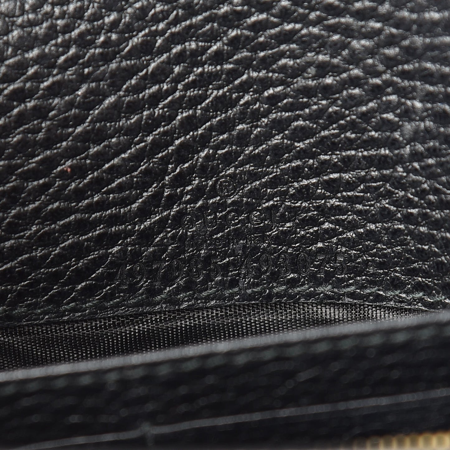 Calfskin Mini GG Marmont Chain Wallet Black