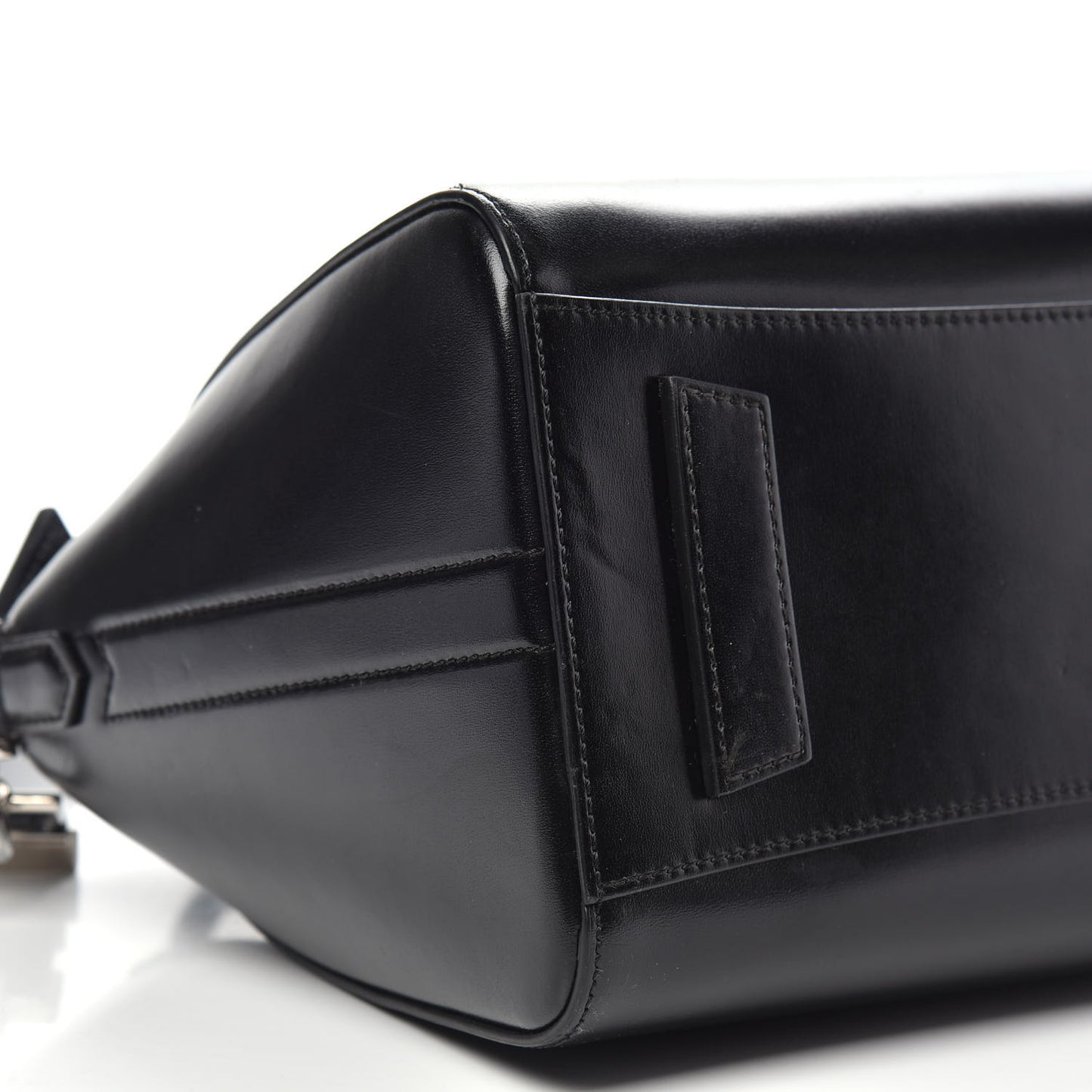 Shiny Lord Calfskin Small Antigona Black