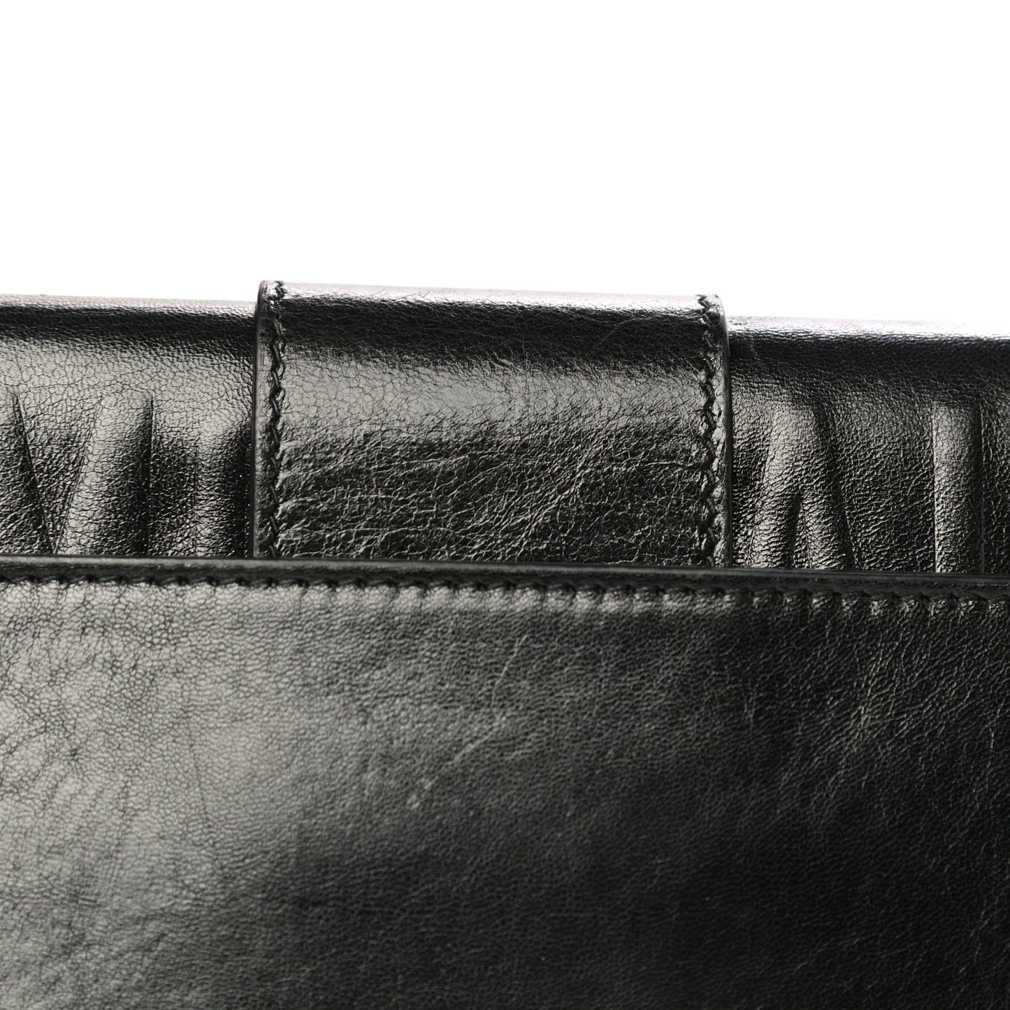 Calfskin 30 Montaigne Chain Pouch Black